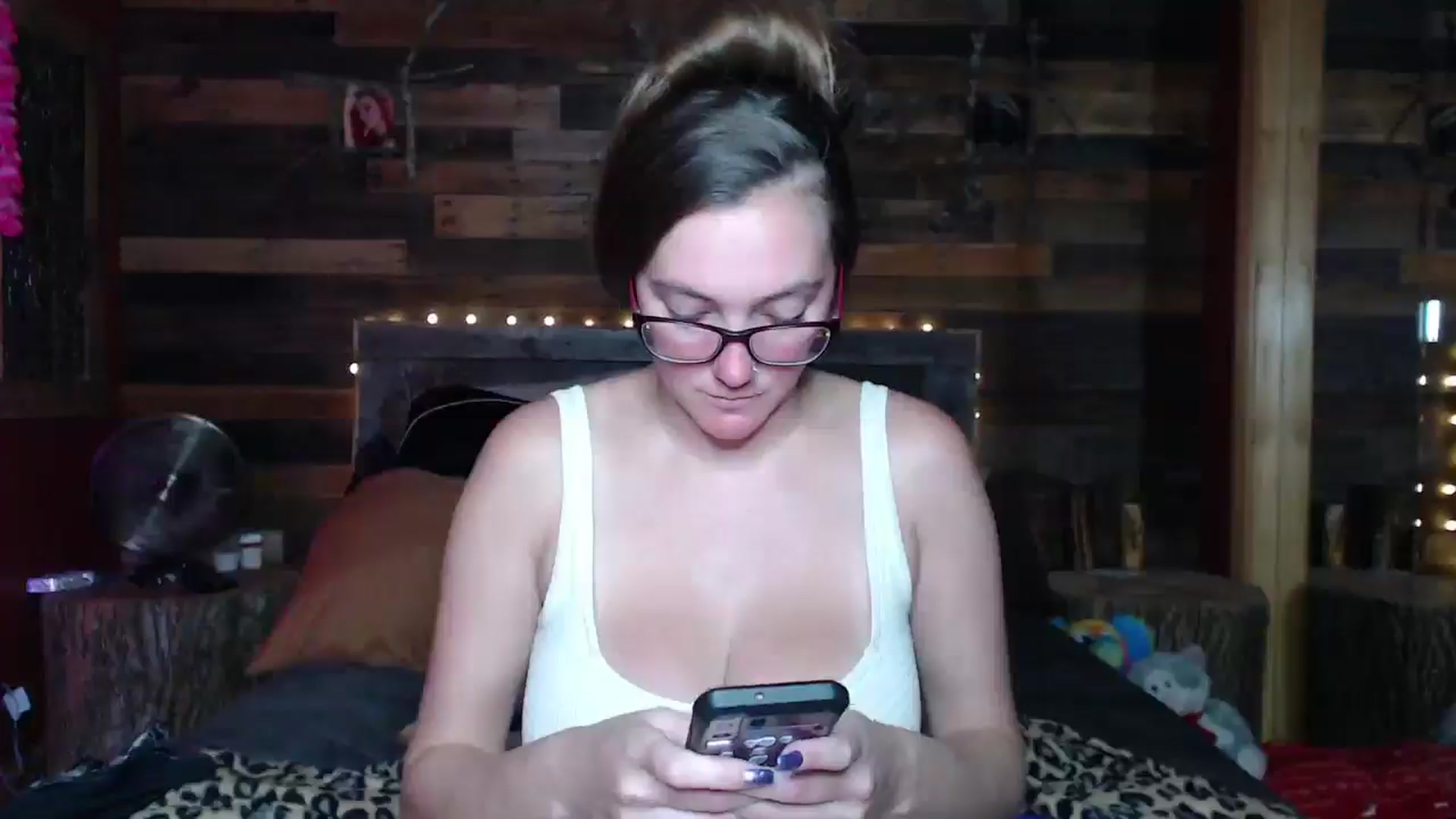 Gallery image thumbnail from TrueHalo's myfreecams stream on, 07/24/2025, 17:21 image 14 of 20