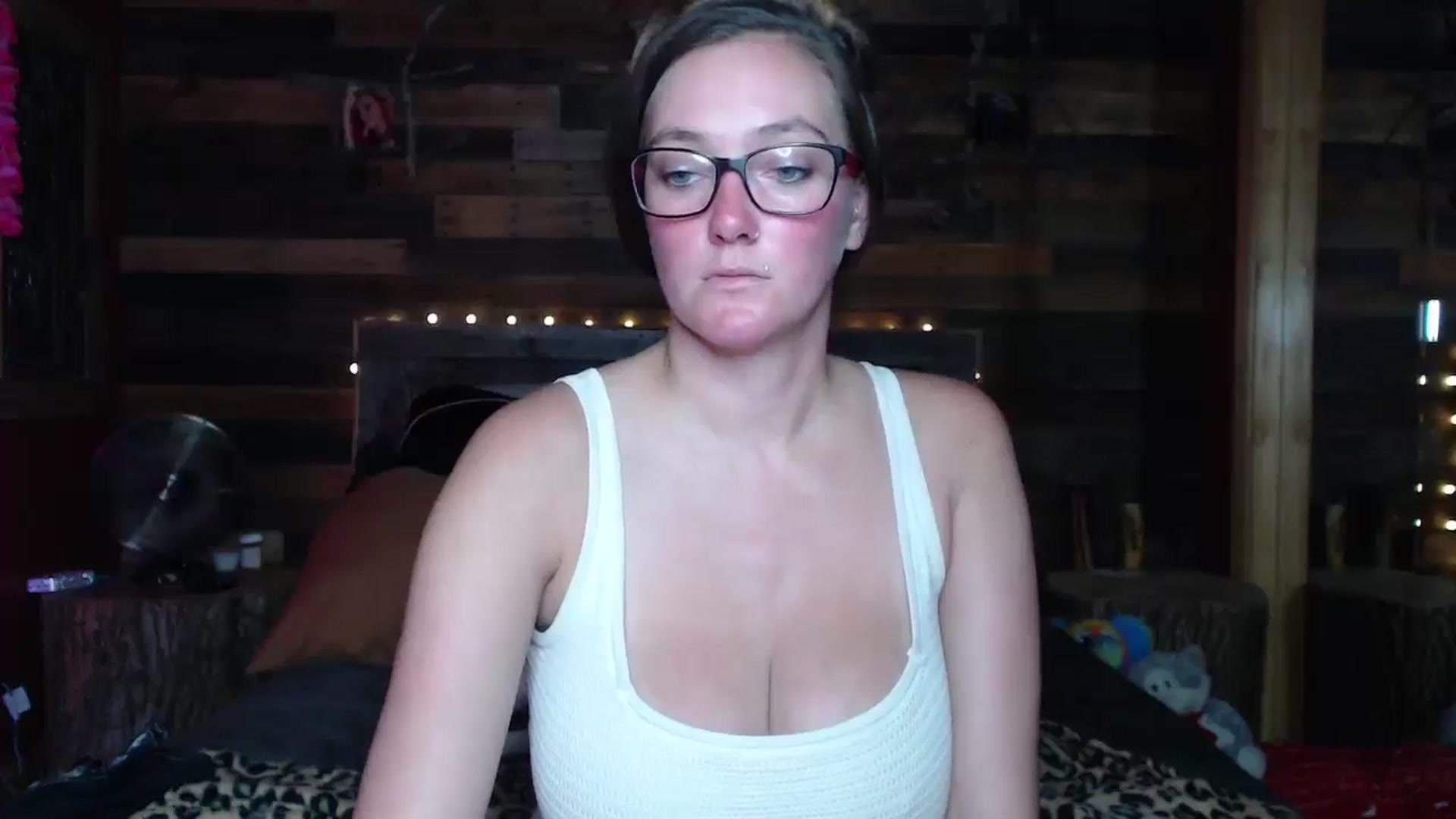 Gallery image thumbnail from TrueHalo's myfreecams stream on, 07/24/2025, 17:21 image 18 of 20