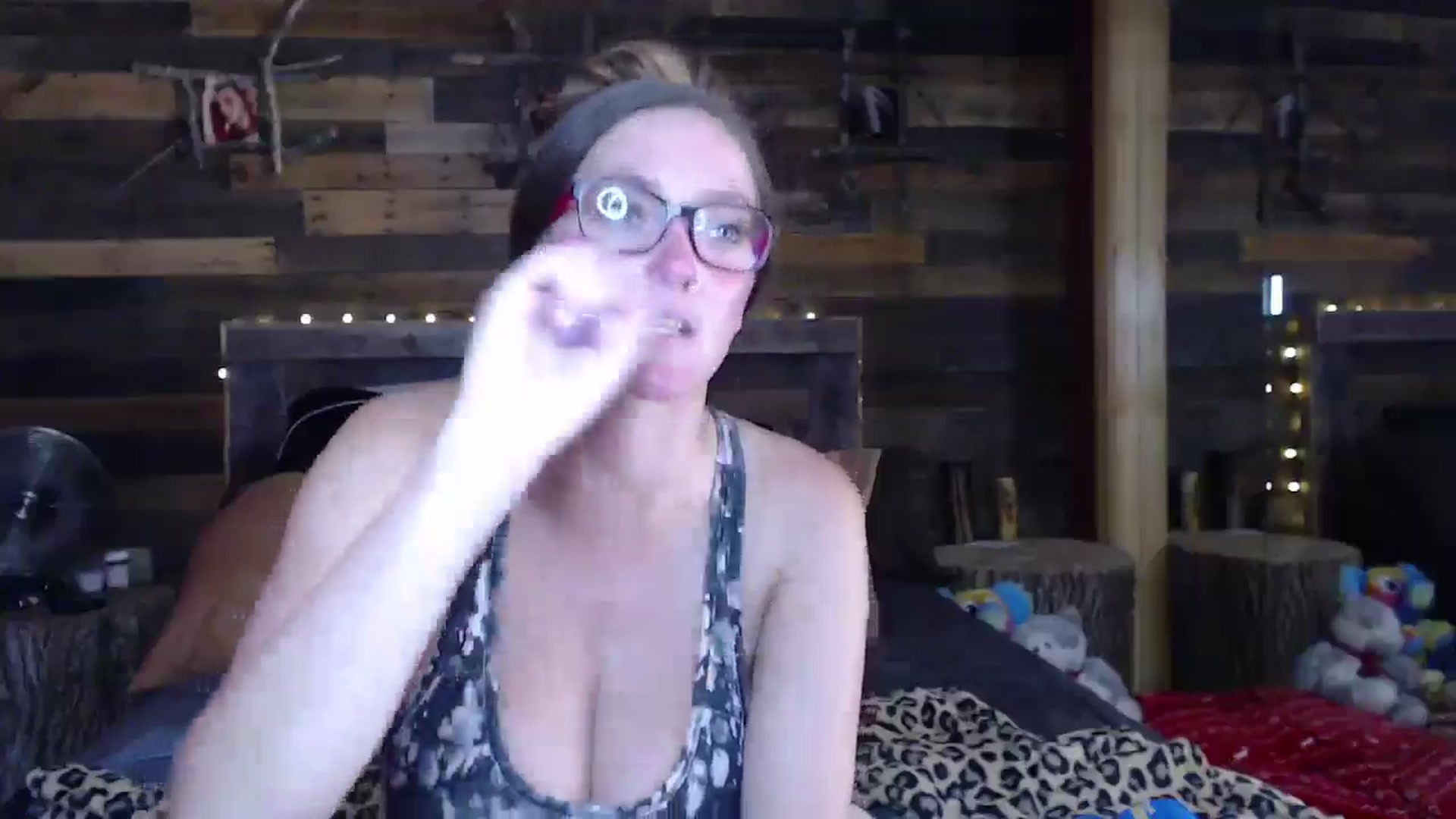 Gallery image thumbnail from TrueHalo's myfreecams stream on, 07/24/2025, 20:23 image 13 of 20