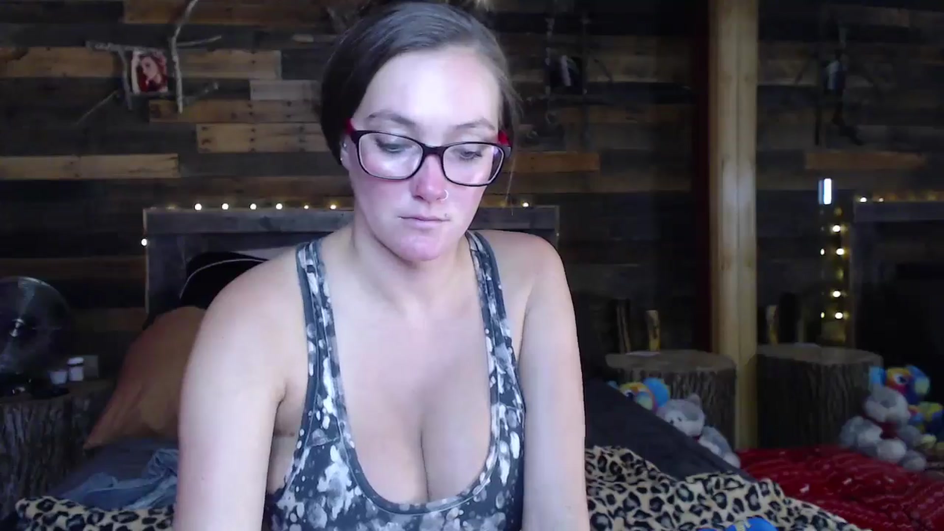 Gallery image thumbnail from TrueHalo's myfreecams stream on, 07/24/2025, 20:23 image 17 of 20