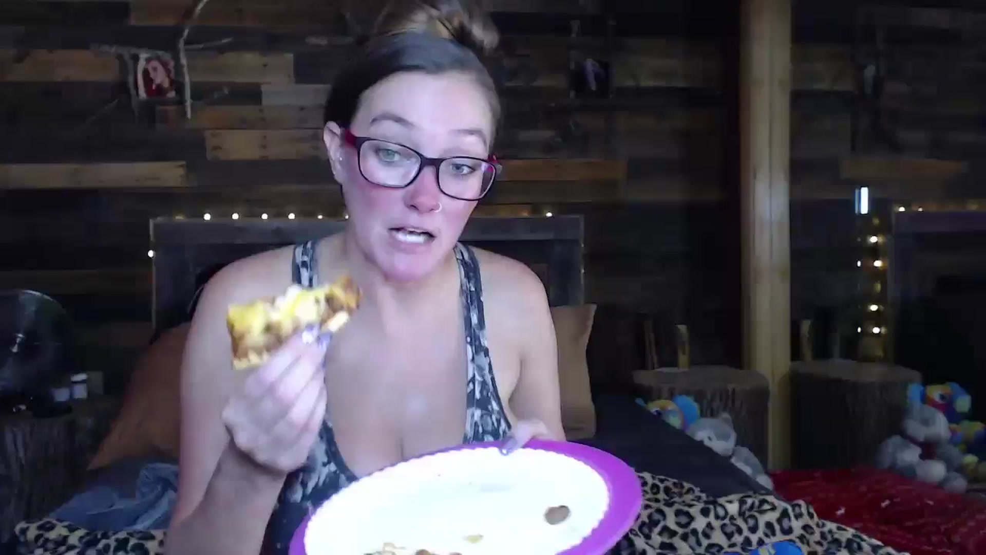 Gallery image thumbnail from TrueHalo's myfreecams stream on, 07/24/2025, 20:23 image 1 of 20