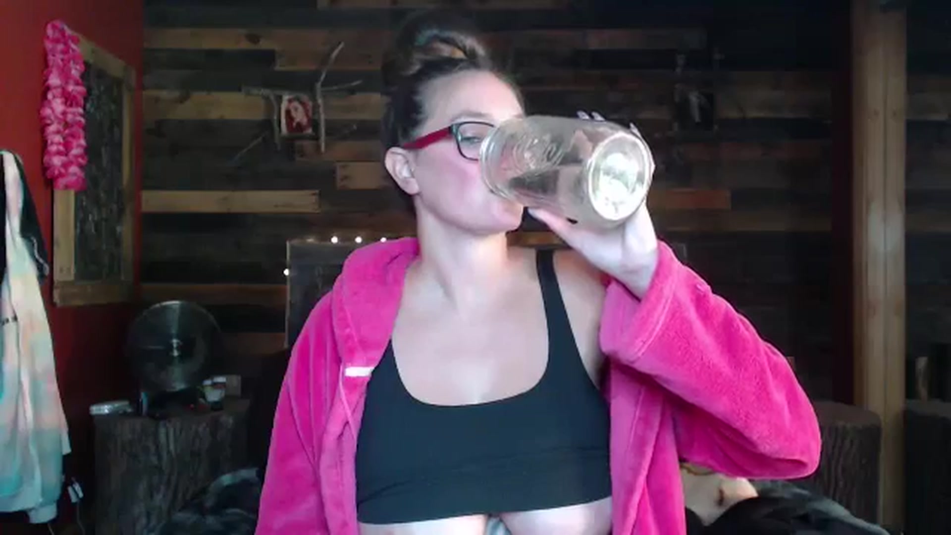 Gallery image thumbnail from TrueHalo's myfreecams stream on, 08/07/2025, 16:06 image 16 of 20