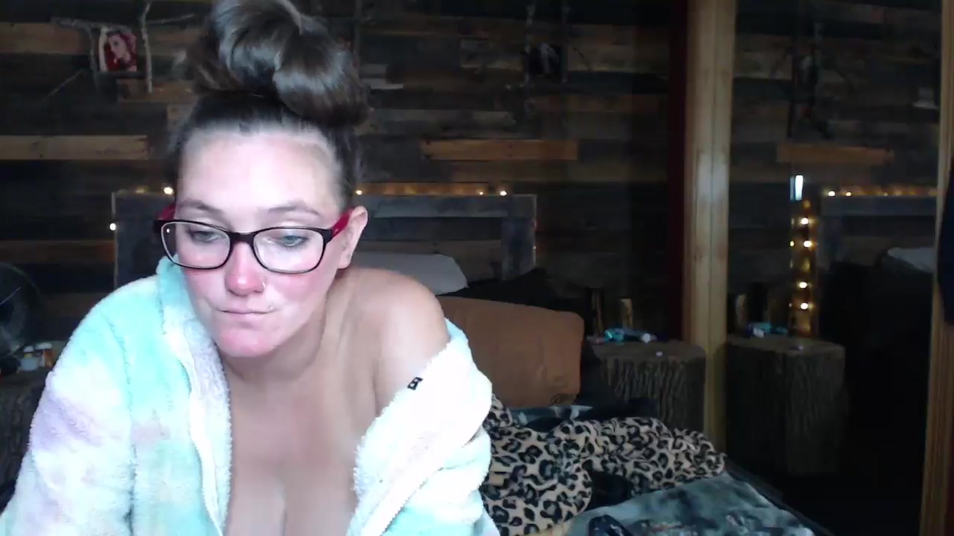 Gallery image thumbnail from TrueHalo's myfreecams stream on, 08/09/2025, 20:31 image 7 of 20