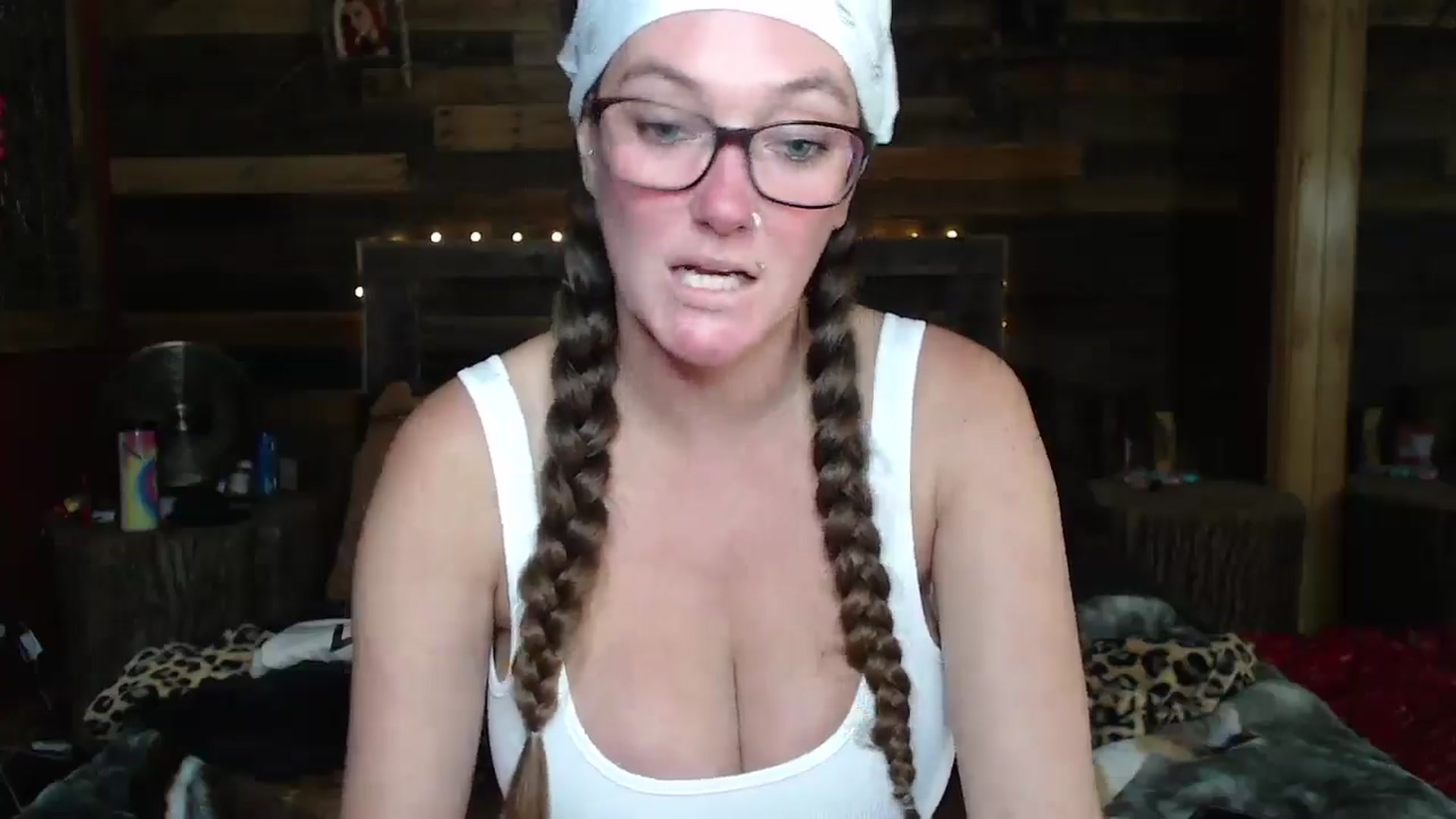 Gallery image thumbnail from TrueHalo's myfreecams stream on, 08/14/2025, 20:41 image 19 of 20