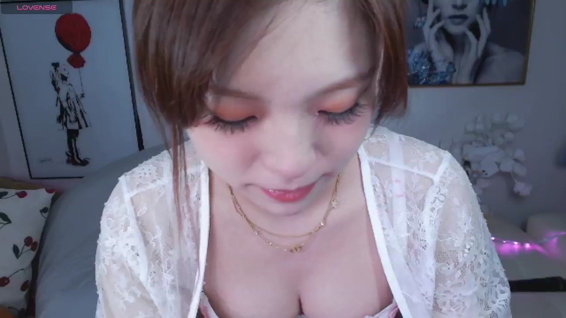 Gallery image thumbnail from Tsu_mu_gi_526's myfreecams stream on, 06/06/2024, 14:07 image 8 of 20