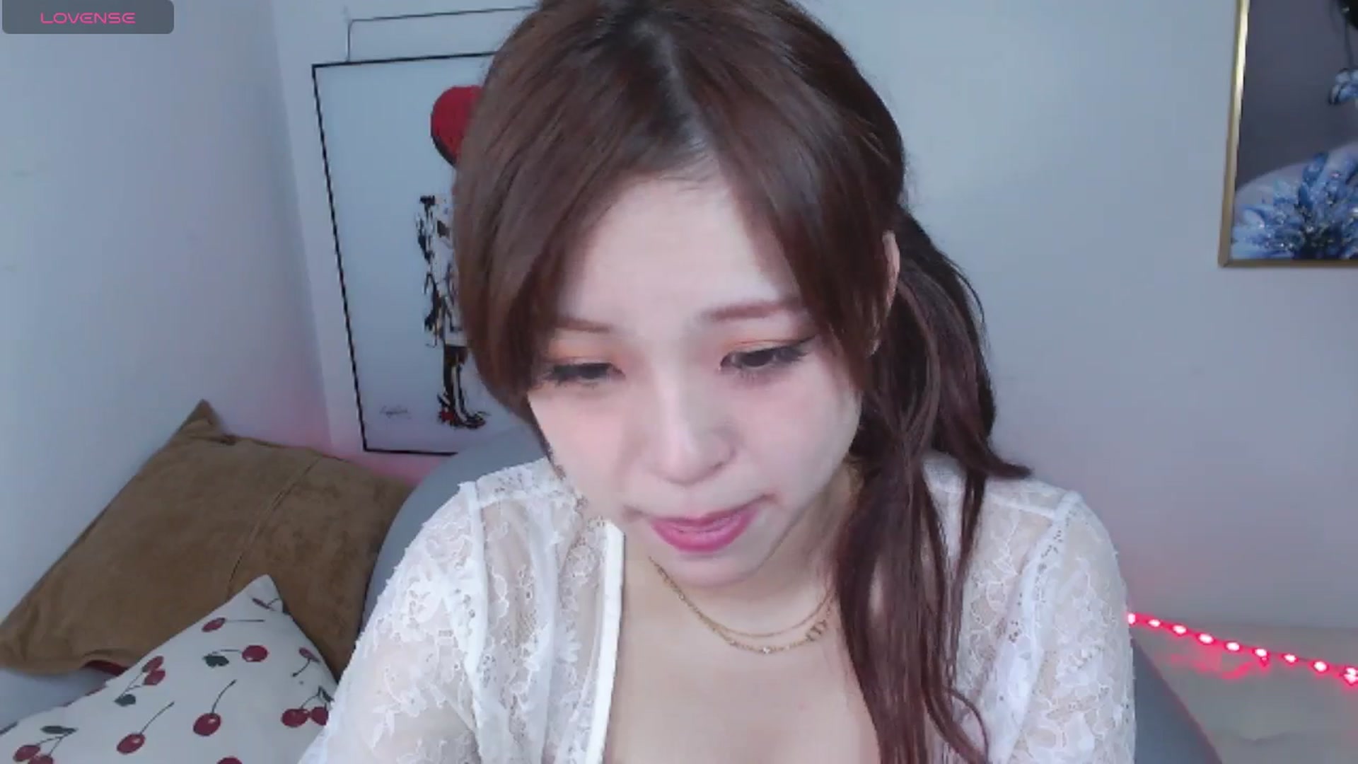Gallery image thumbnail from Tsu_mu_gi_526's myfreecams stream on, 06/06/2024, 14:54 image 16 of 20
