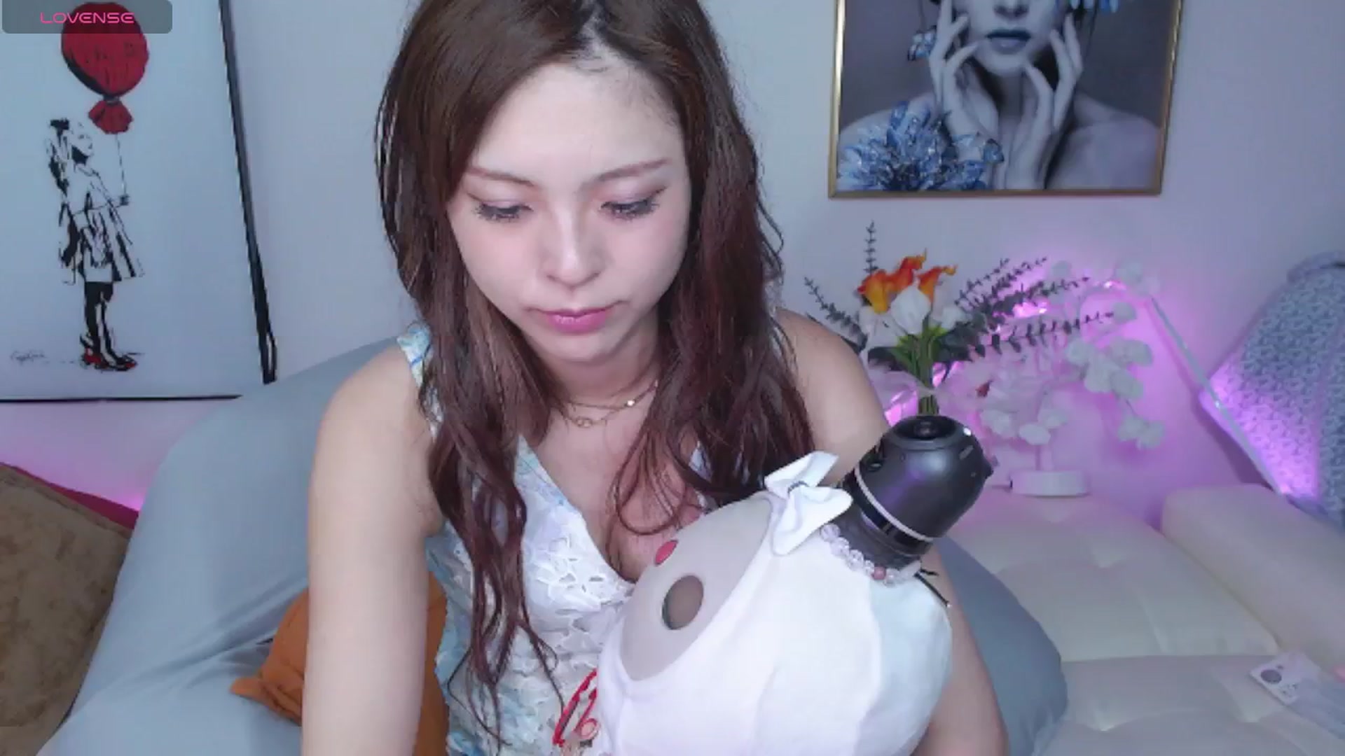 Gallery image thumbnail from Tsu_mu_gi_526's myfreecams stream on, 06/18/2024, 13:06 image 1 of 20