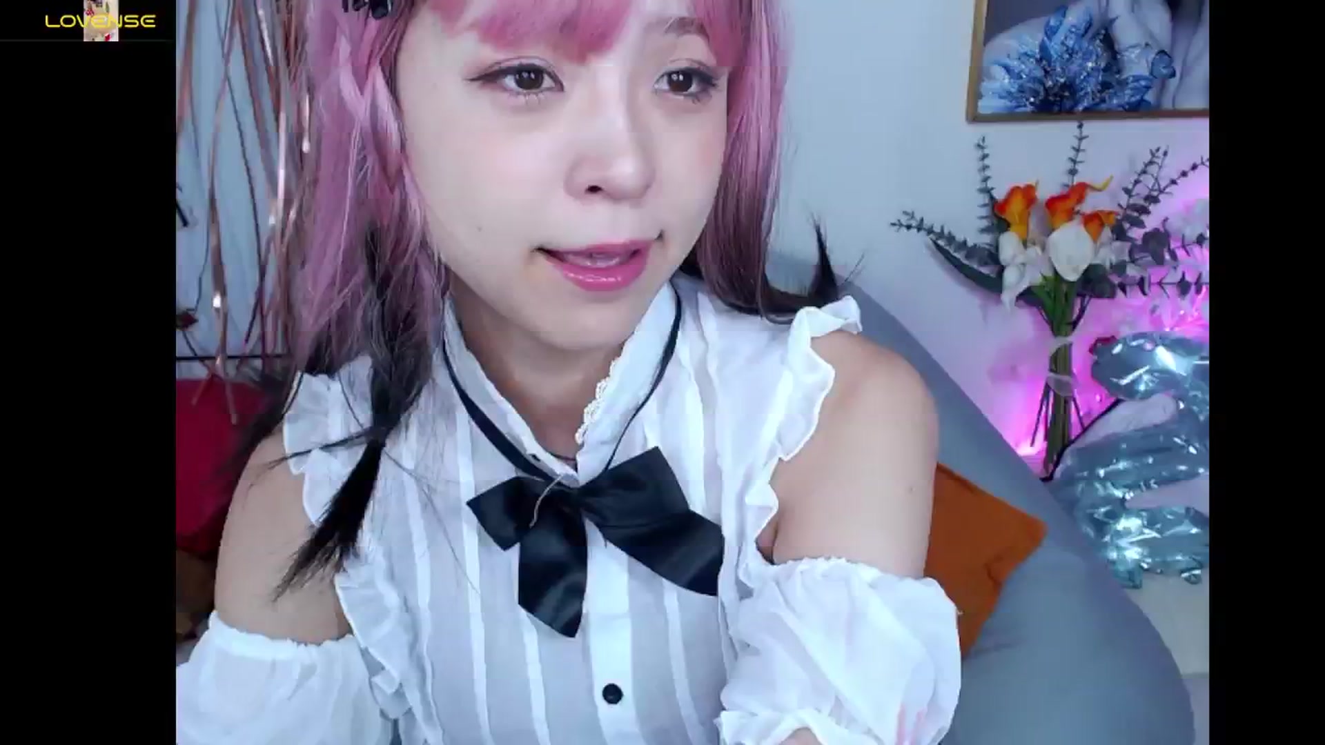 Gallery image thumbnail from Tsu_mu_gi_526's myfreecams stream on, 08/03/2024, 20:18 image 1 of 20