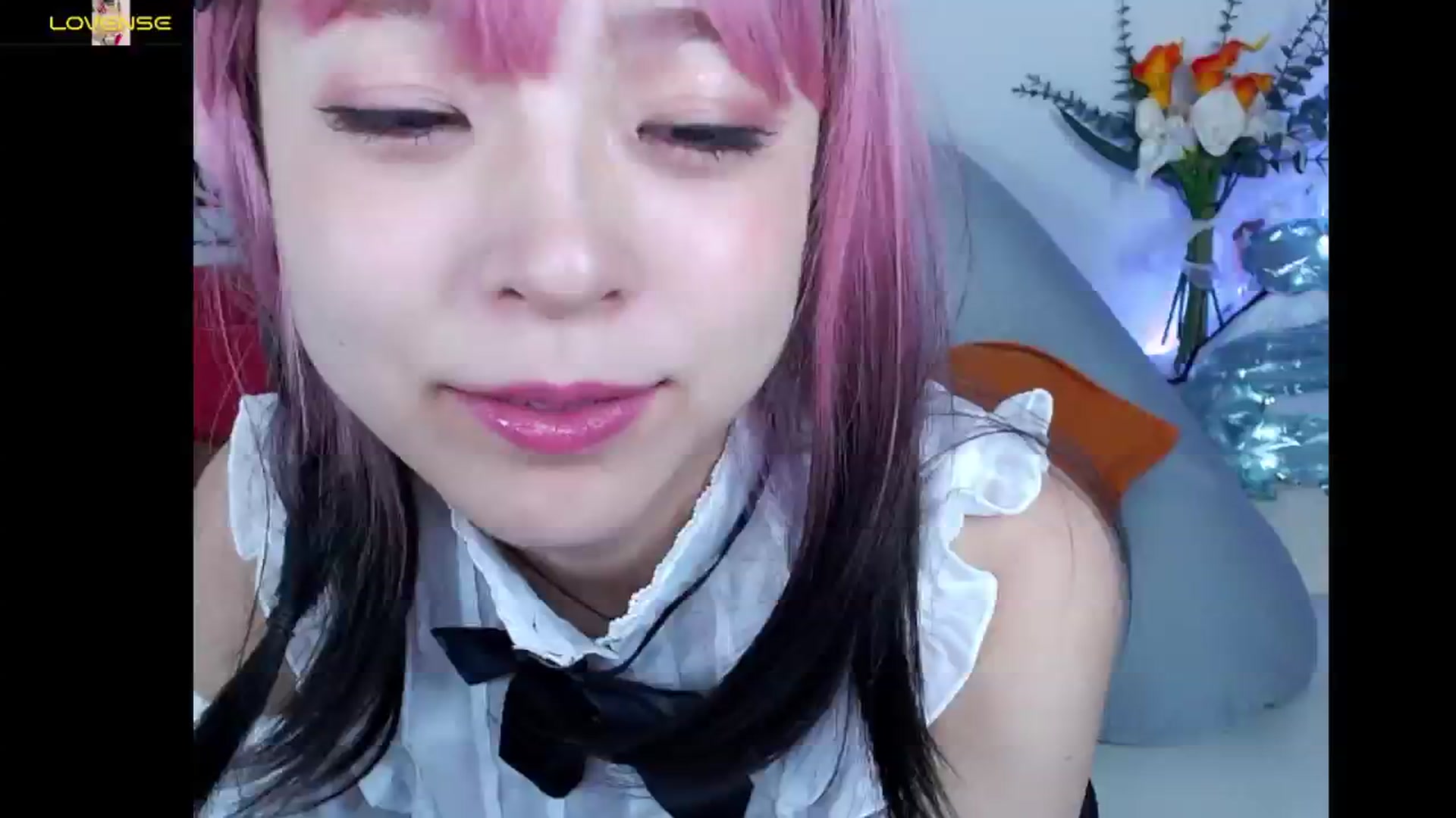Gallery image thumbnail from Tsu_mu_gi_526's myfreecams stream on, 08/03/2024, 20:18 image 5 of 20