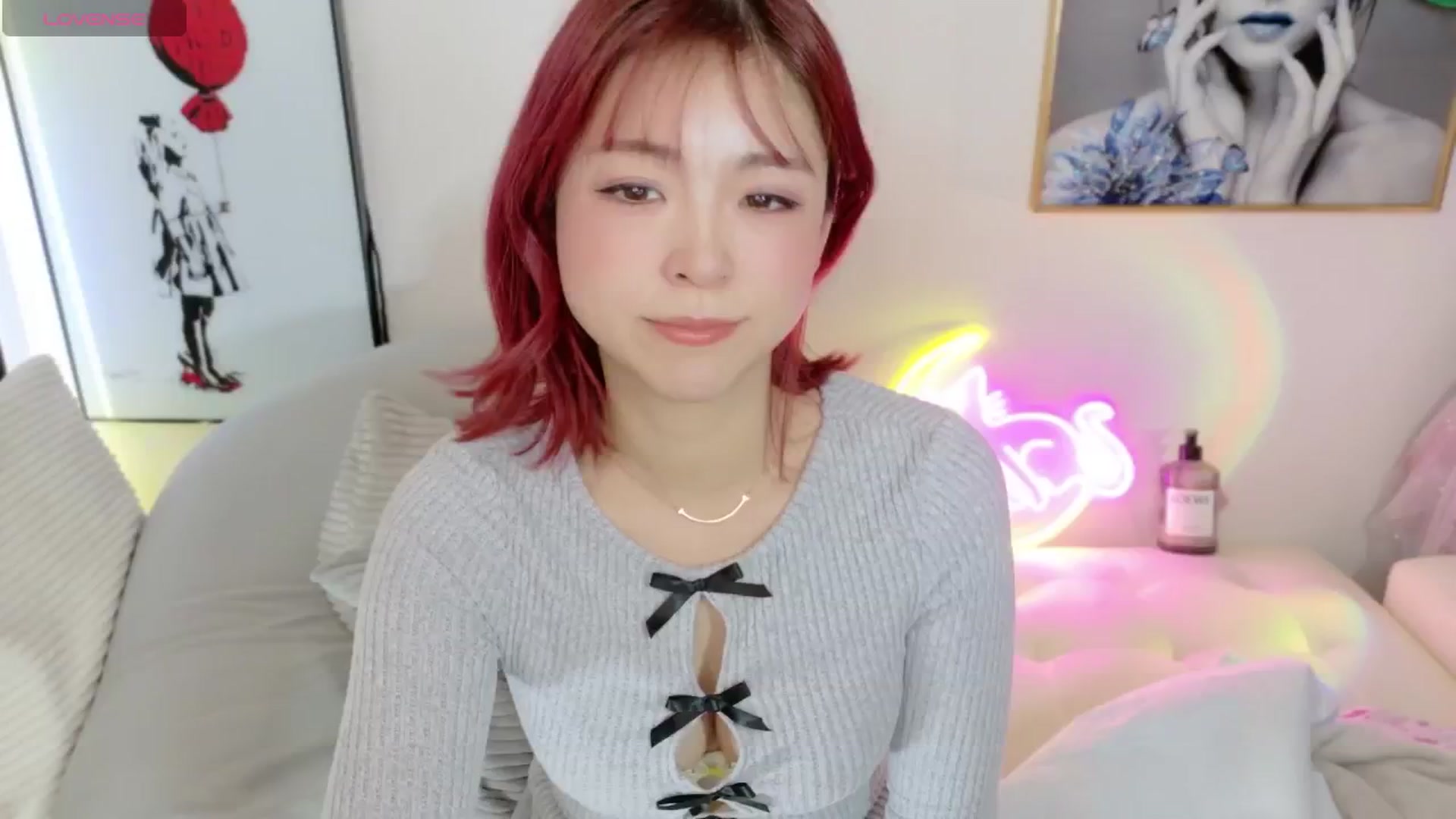 Gallery image thumbnail from Tsu_mu_gi_526's myfreecams stream on, 03/20/2025, 06:06 image 4 of 20