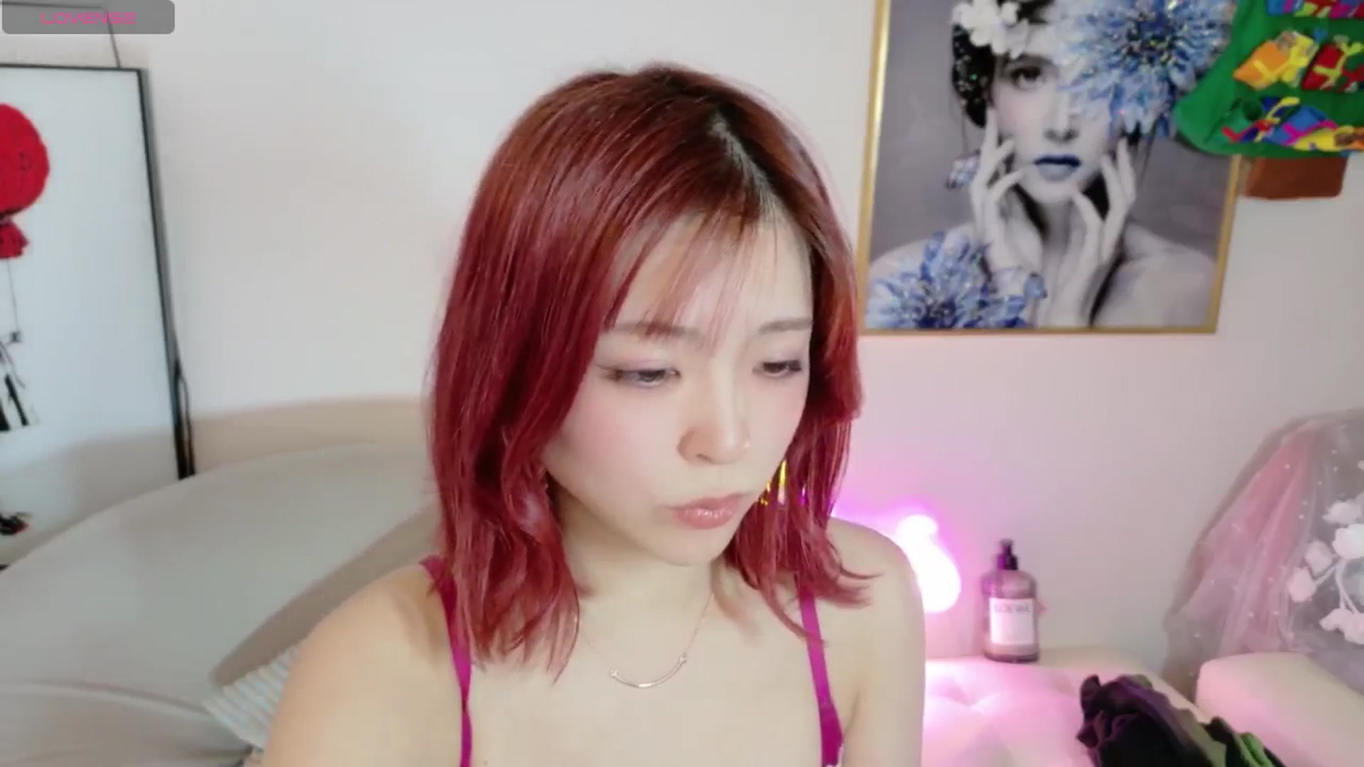 Gallery image thumbnail from Tsu_mu_gi_526's myfreecams stream on, 03/21/2025, 16:32 image 10 of 20