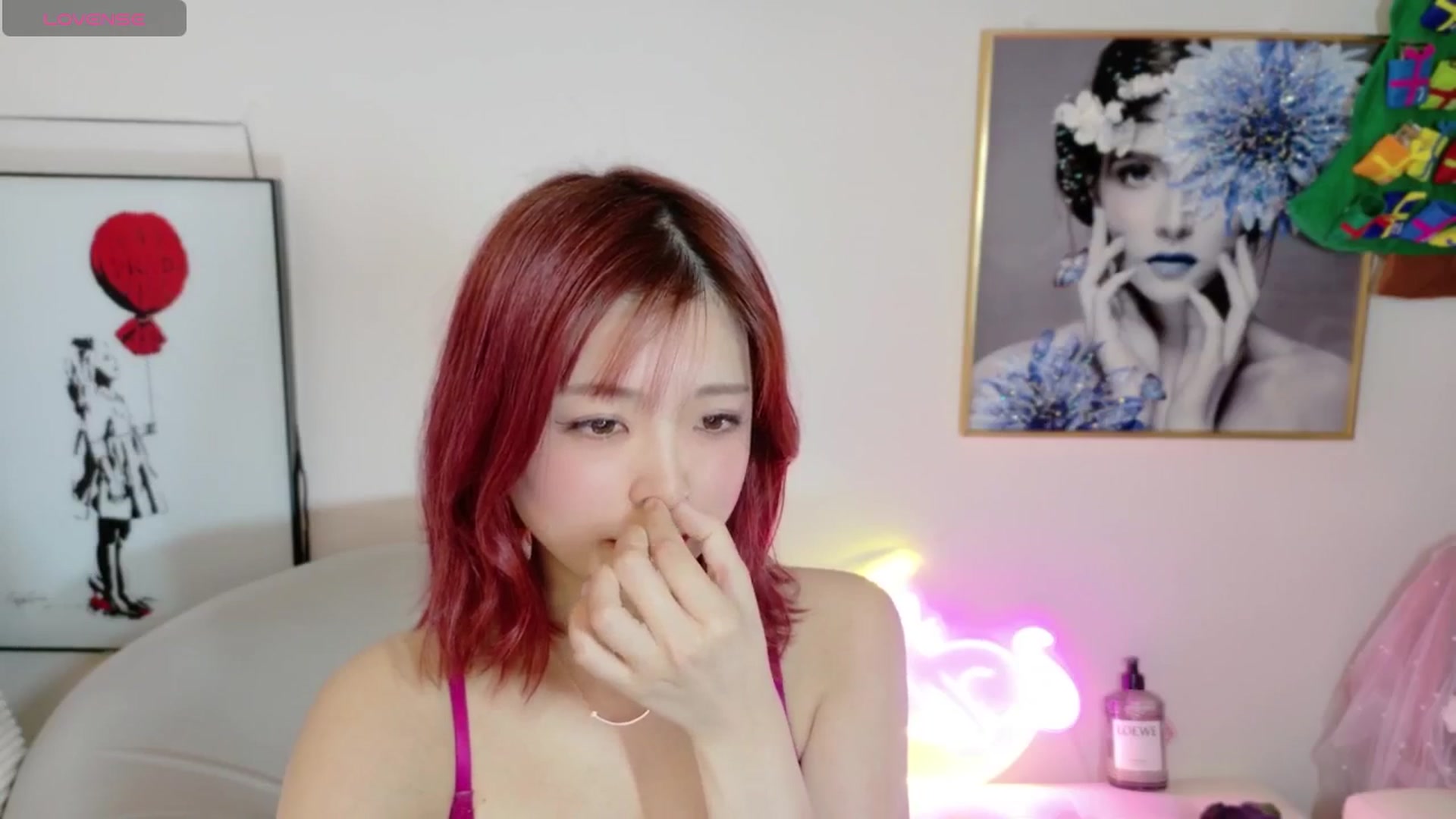 Gallery image thumbnail from Tsu_mu_gi_526's myfreecams stream on, 03/21/2025, 16:32 image 8 of 20