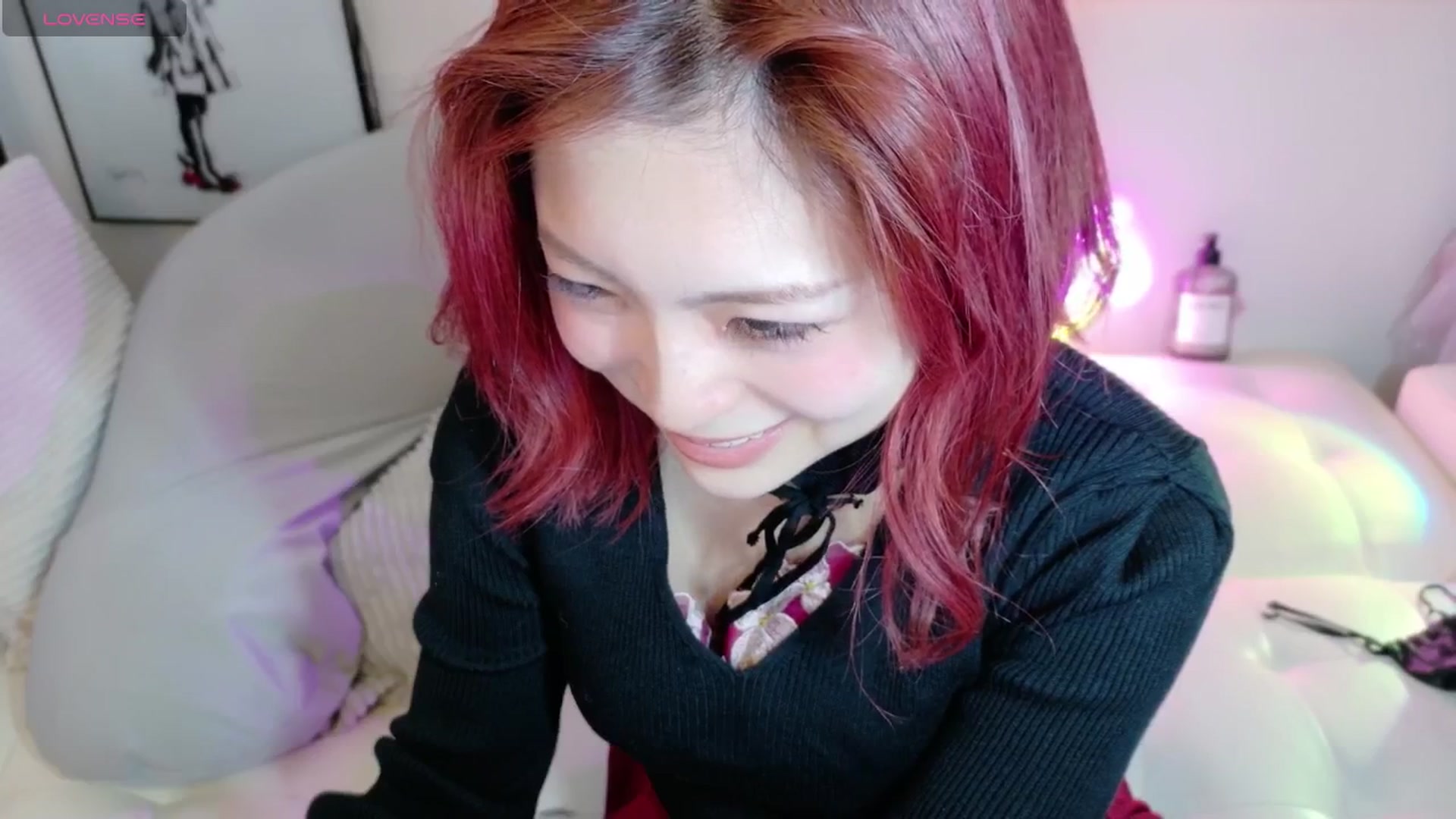 Gallery image thumbnail from Tsu_mu_gi_526's myfreecams stream on, 03/21/2025, 18:42 image 9 of 20