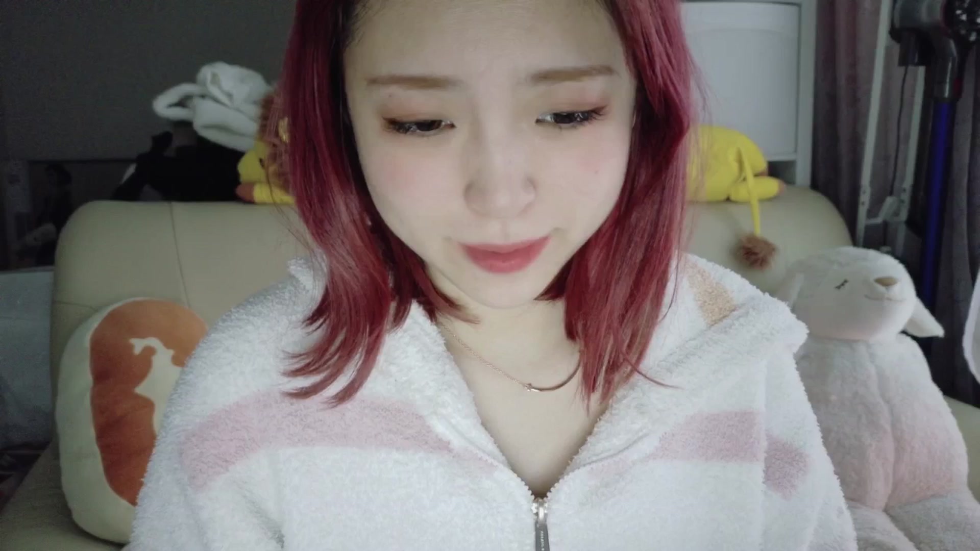 Gallery image thumbnail from Tsu_mu_gi_526's myfreecams stream on, 04/05/2025, 21:06 image 8 of 20