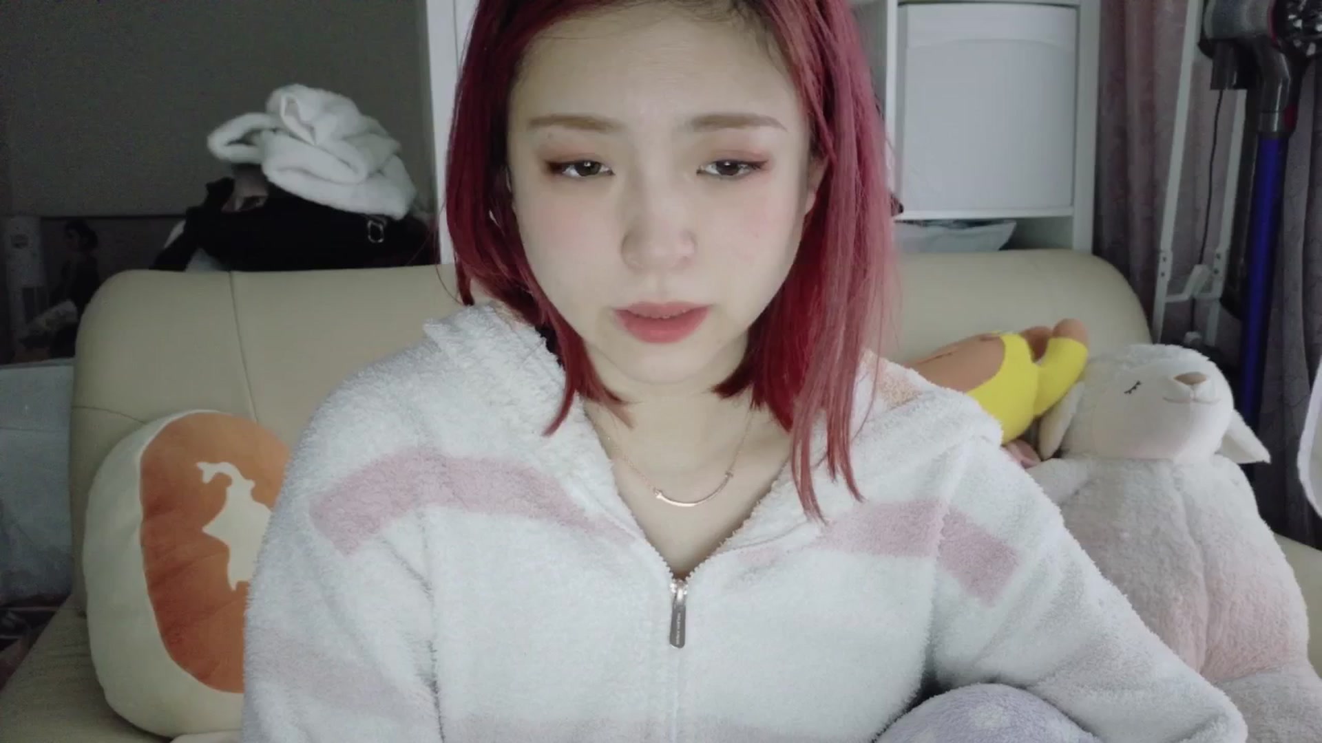 Gallery image thumbnail from Tsu_mu_gi_526's myfreecams stream on, 04/05/2025, 21:06 image 19 of 20
