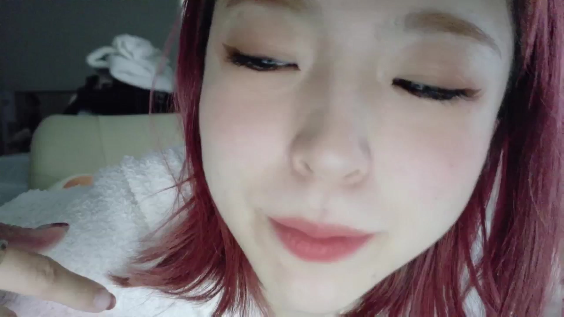 Gallery image thumbnail from Tsu_mu_gi_526's myfreecams stream on, 04/05/2025, 21:06 image 13 of 20