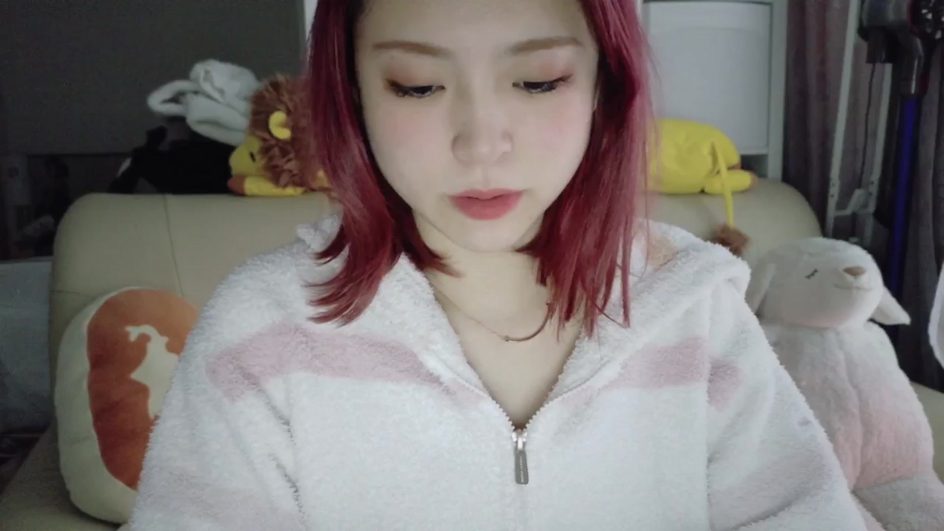 Gallery image thumbnail from Tsu_mu_gi_526's myfreecams stream on, 04/05/2025, 21:06 image 5 of 20