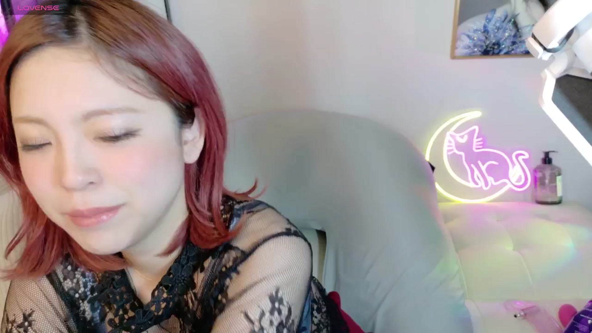 Gallery image thumbnail from Tsu_mu_gi_526's myfreecams stream on, 04/11/2025, 17:56 image 9 of 20