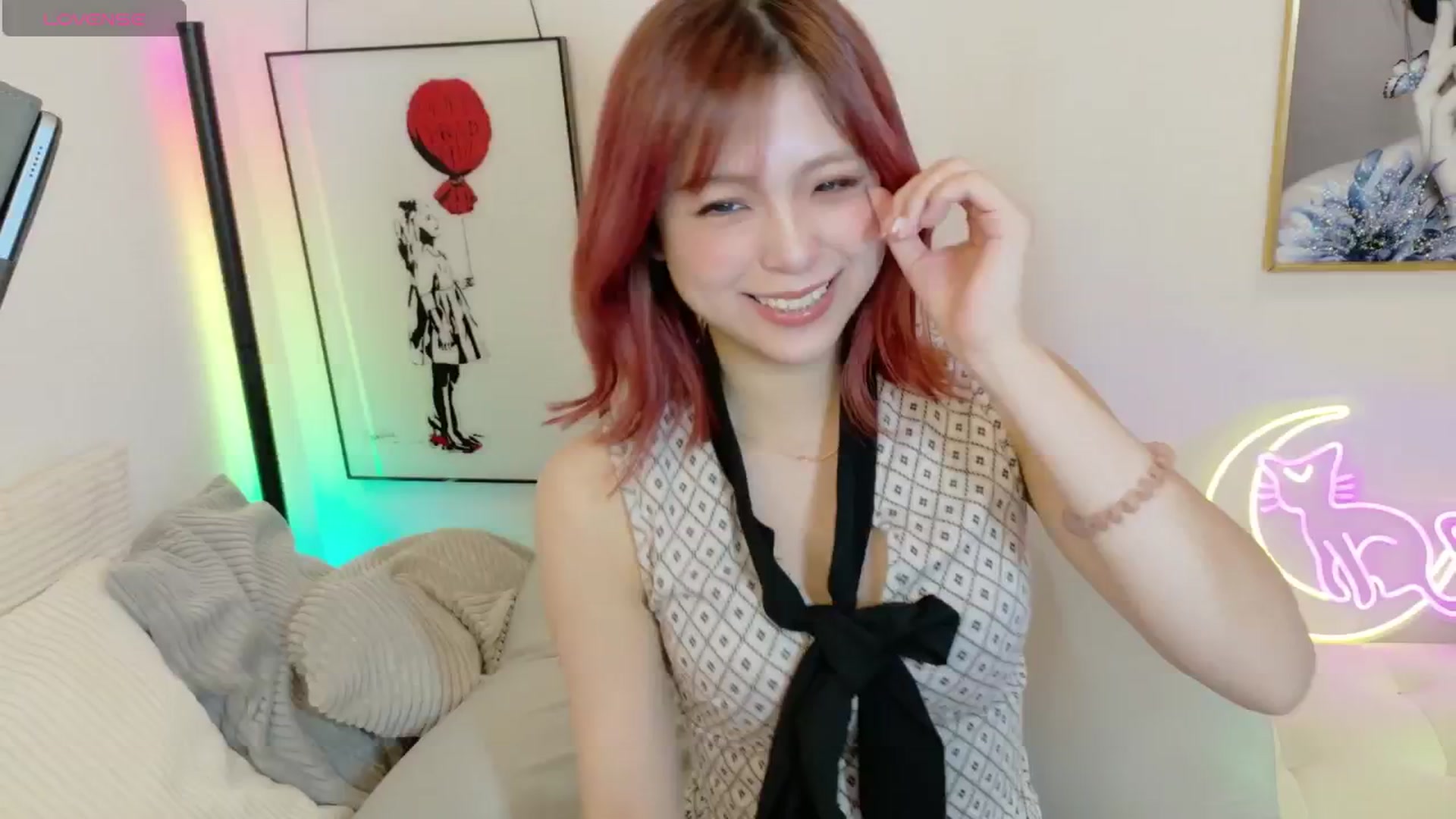 Gallery image thumbnail from Tsu_mu_gi_526's myfreecams stream on, 04/13/2025, 07:44 image 2 of 20