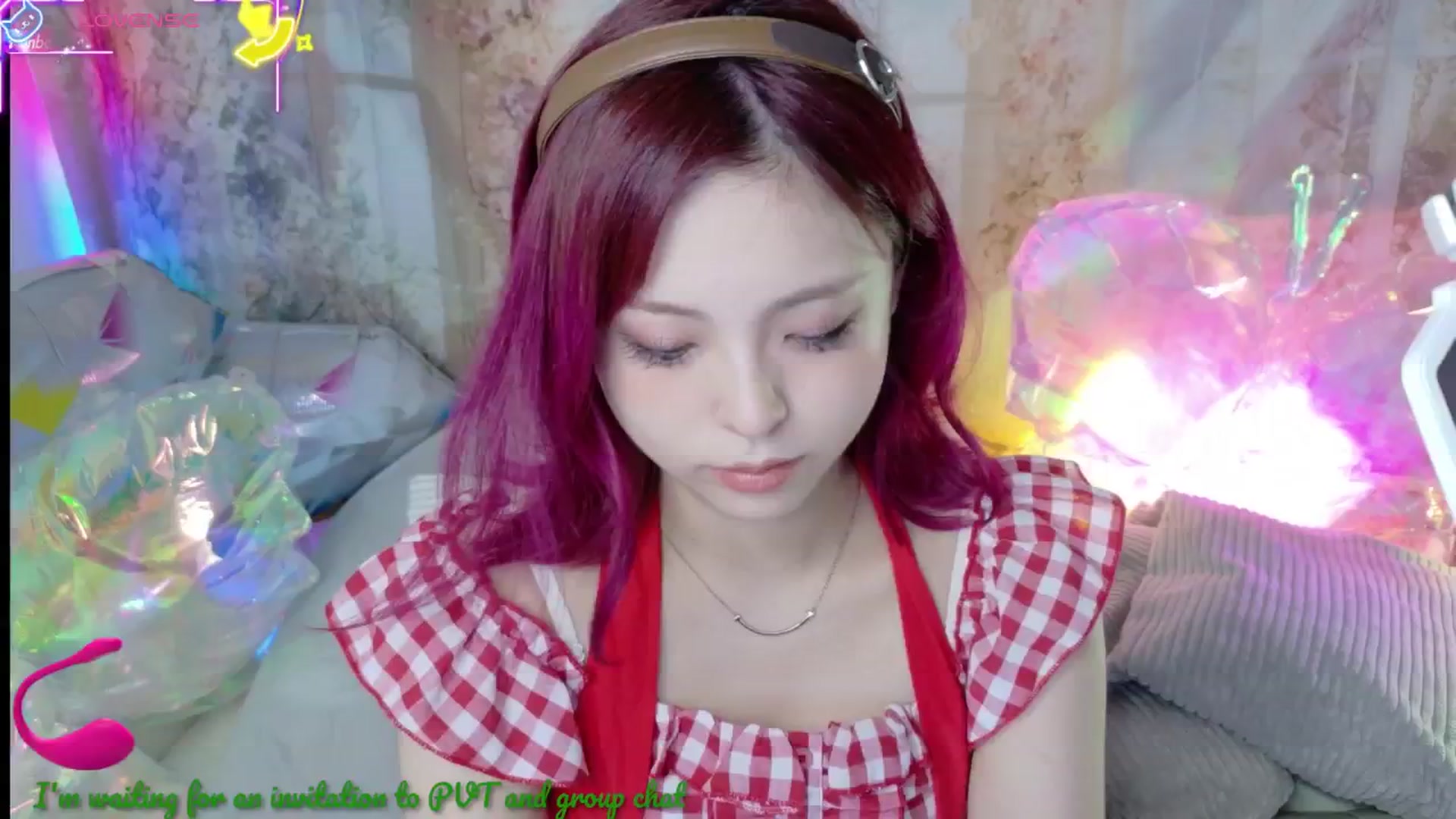Gallery image thumbnail from Tsu_mu_gi_526's myfreecams stream on, 06/08/2025, 19:28 image 1 of 20