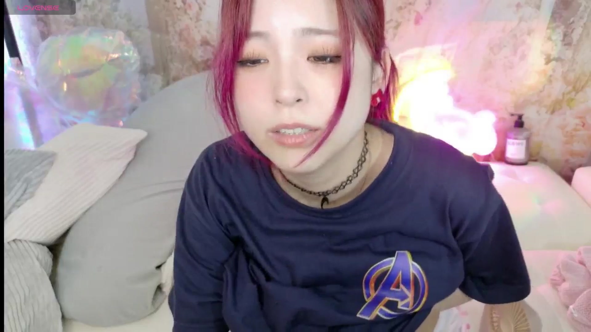 Gallery image thumbnail from Tsu_mu_gi_526's myfreecams stream on, 06/16/2025, 07:23 image 14 of 20