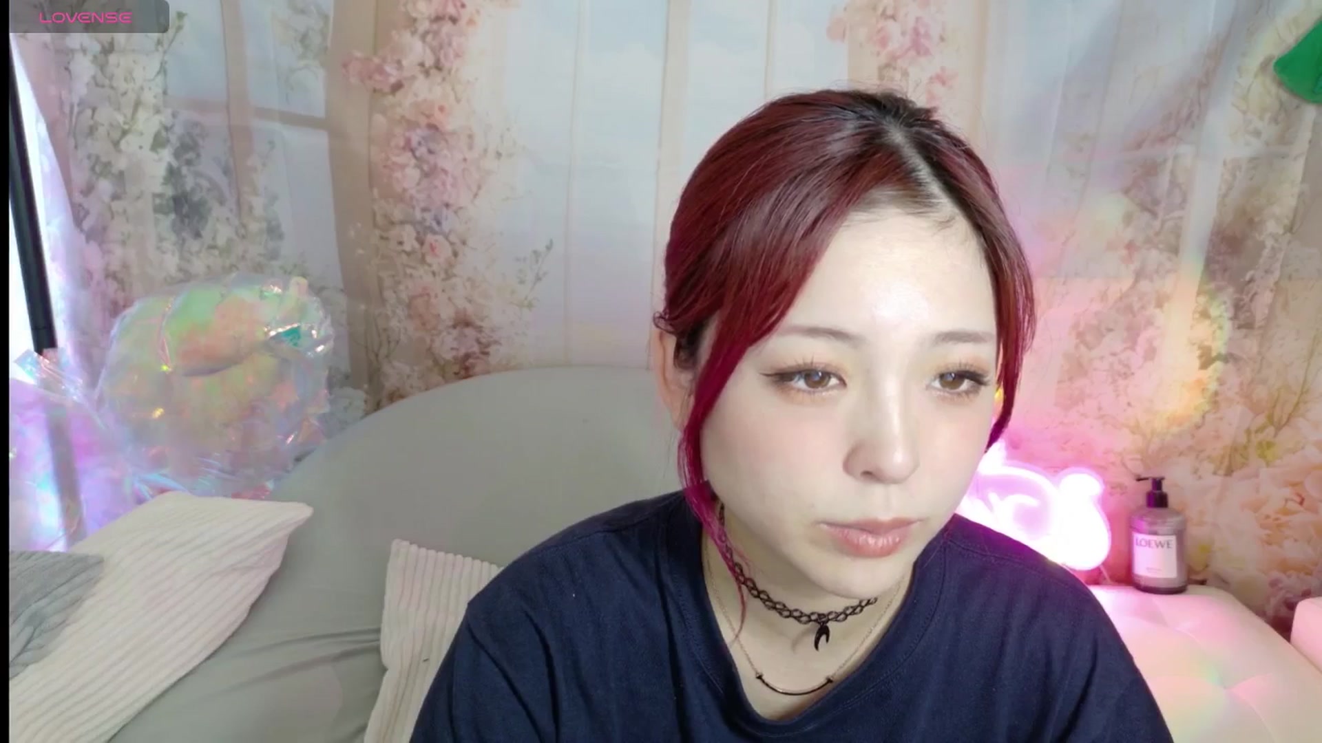 Gallery image thumbnail from Tsu_mu_gi_526's myfreecams stream on, 06/16/2025, 07:23 image 5 of 20