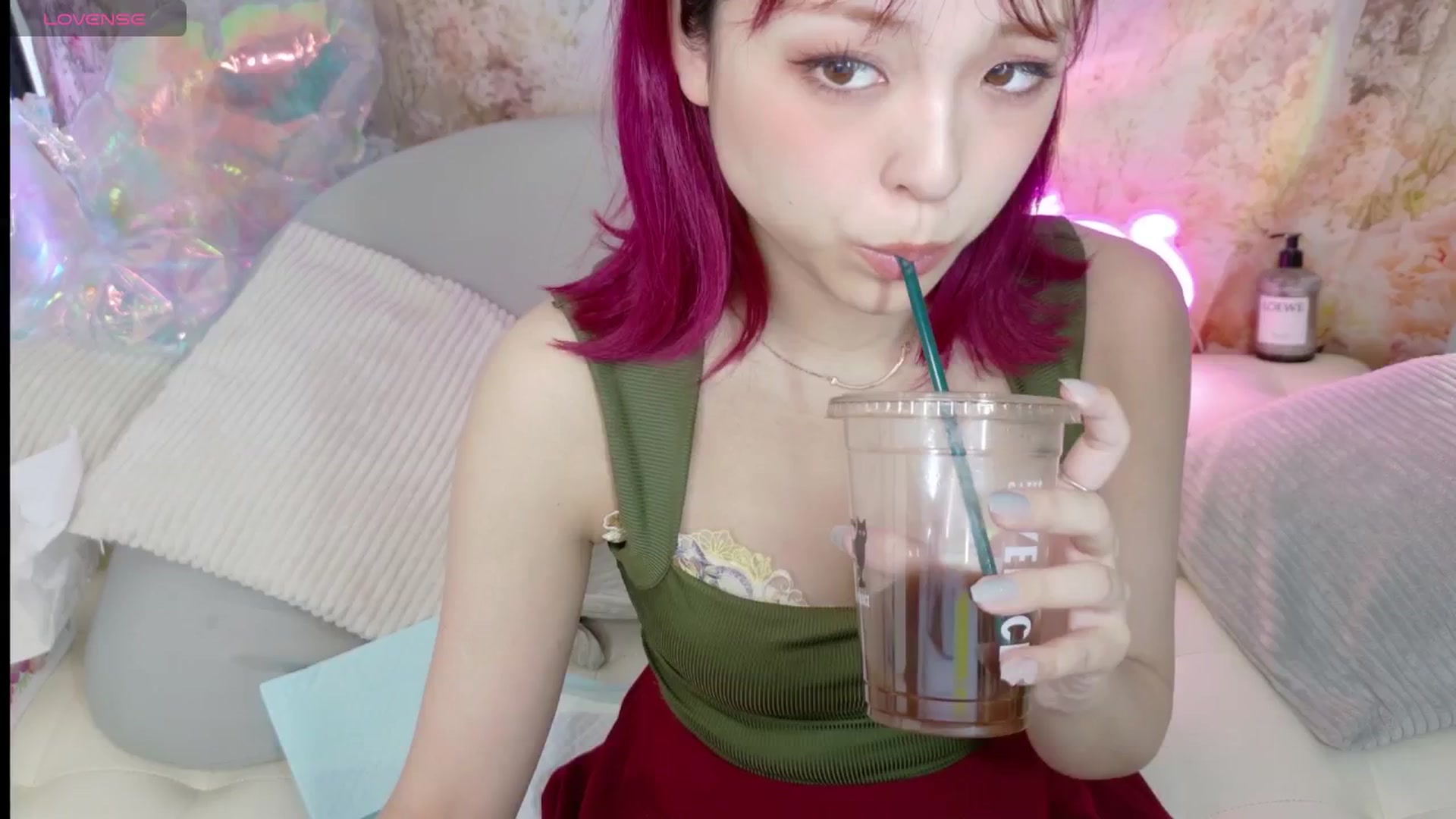 Gallery image thumbnail from Tsu_mu_gi_526's myfreecams stream on, 06/23/2025, 06:41 image 14 of 20