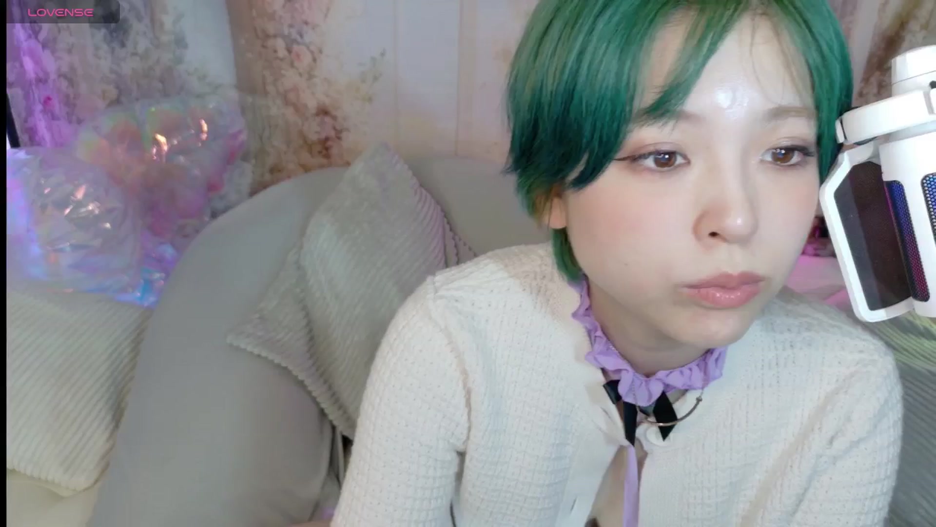 Gallery image thumbnail from Tsu_mu_gi_526's myfreecams stream on, 07/04/2025, 20:15 image 19 of 20