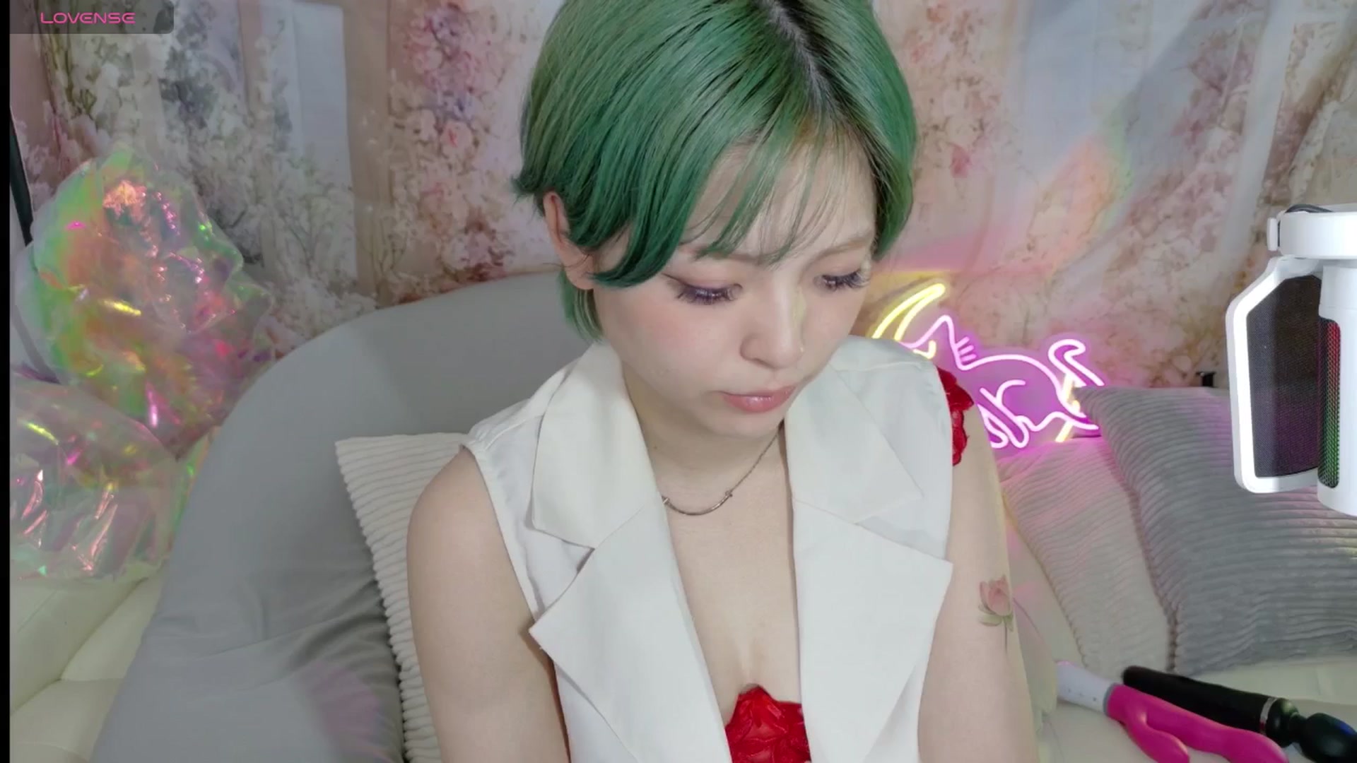 Gallery image thumbnail from Tsu_mu_gi_526's myfreecams stream on, 07/17/2025, 05:33 image 13 of 20