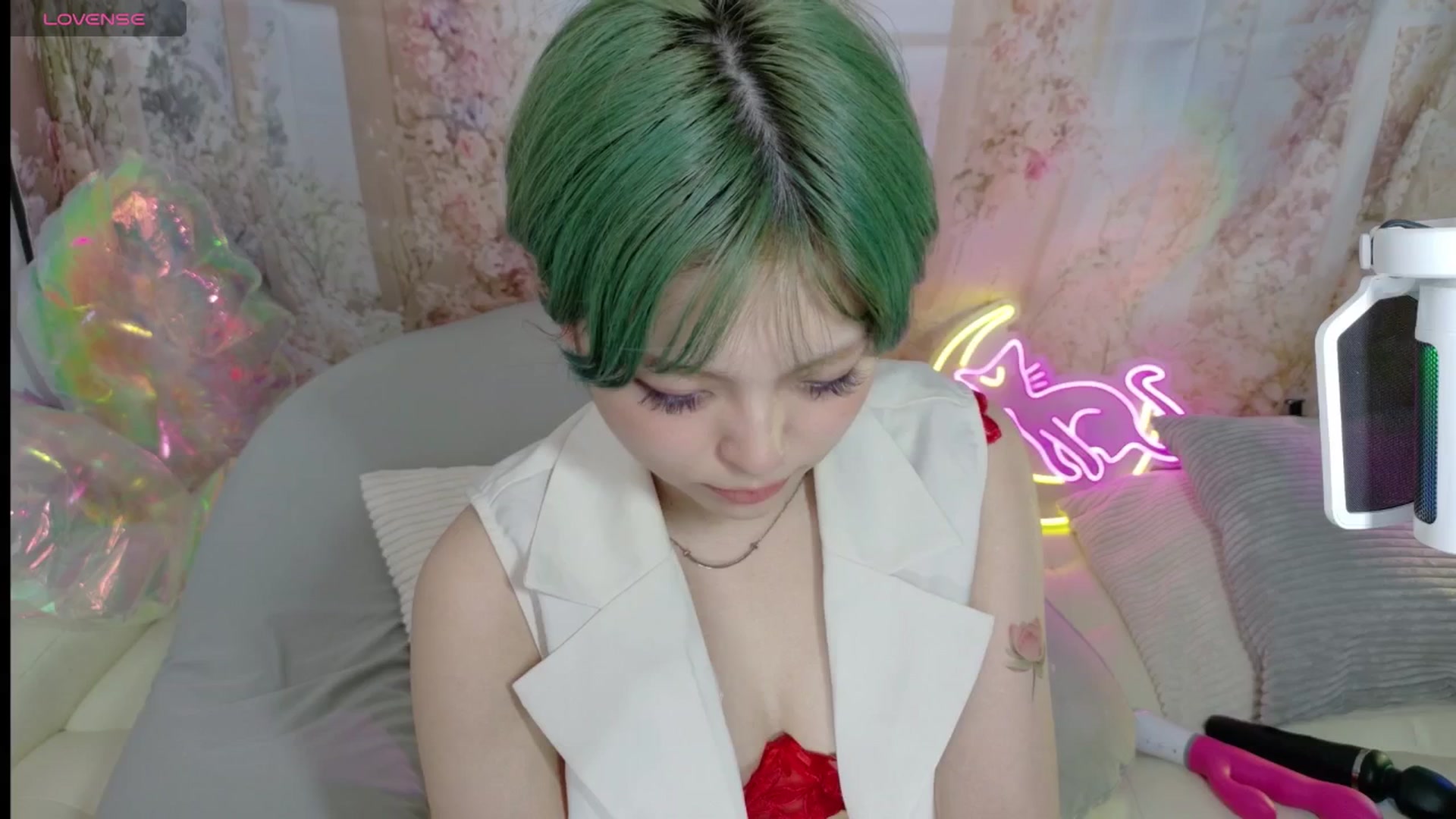 Gallery image thumbnail from Tsu_mu_gi_526's myfreecams stream on, 07/17/2025, 05:33 image 5 of 20