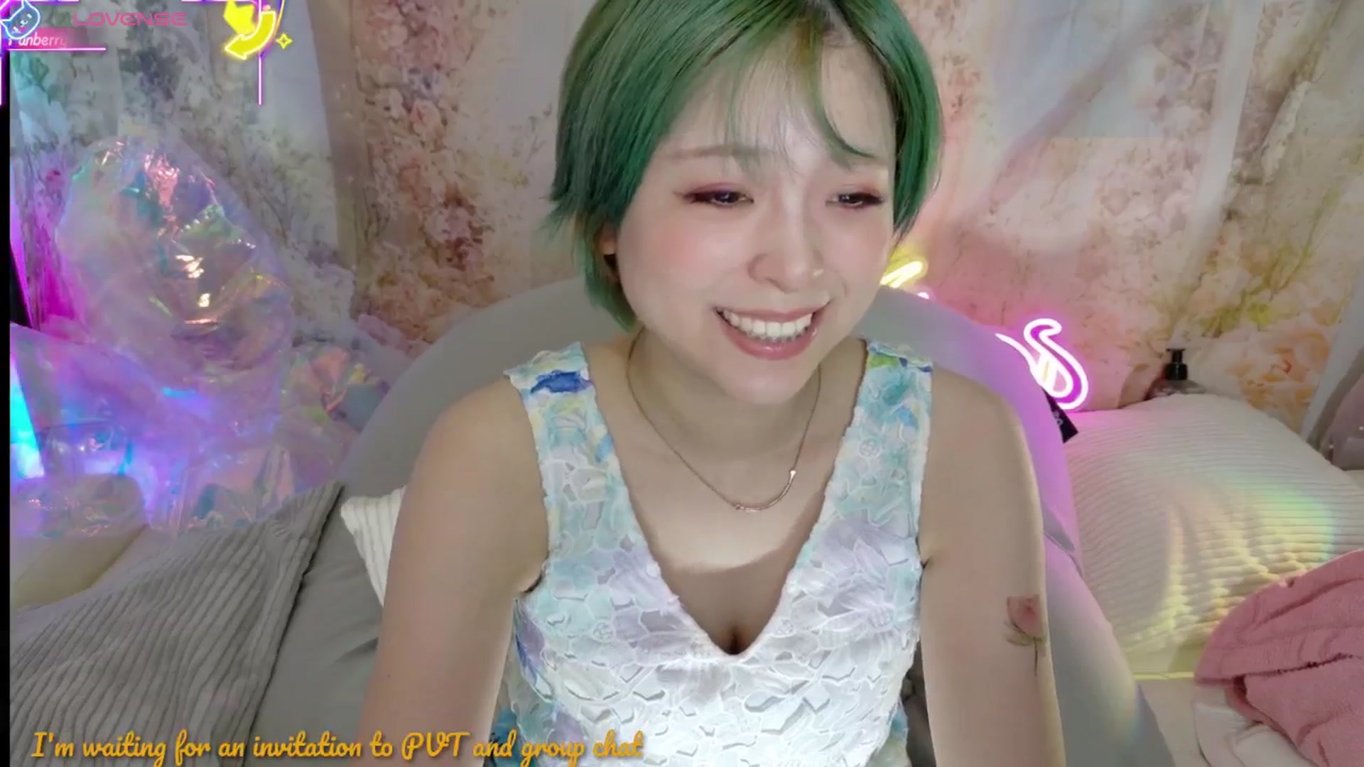 Gallery image thumbnail from Tsu_mu_gi_526's myfreecams stream on, 07/19/2025, 18:59 image 18 of 20