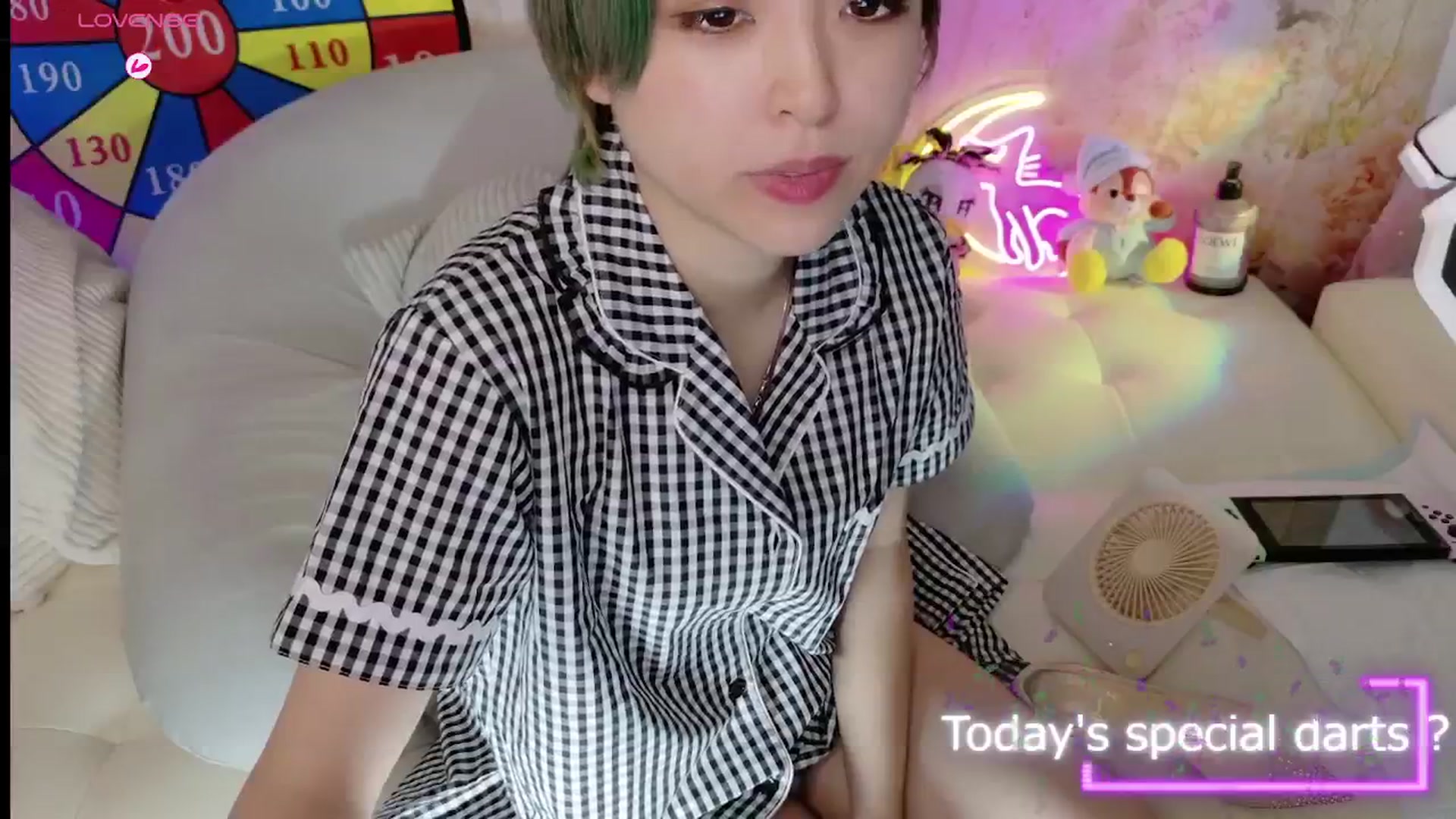 Gallery image thumbnail from Tsu_mu_gi_526's myfreecams stream on, 08/12/2025, 23:03 image 8 of 20