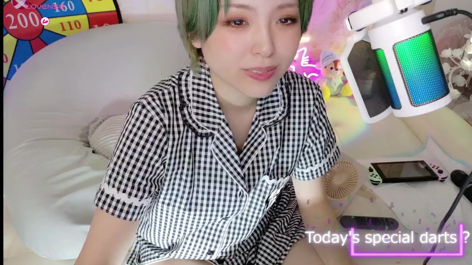 Gallery image thumbnail from Tsu_mu_gi_526's myfreecams stream on, 08/12/2025, 23:03 image 9 of 20
