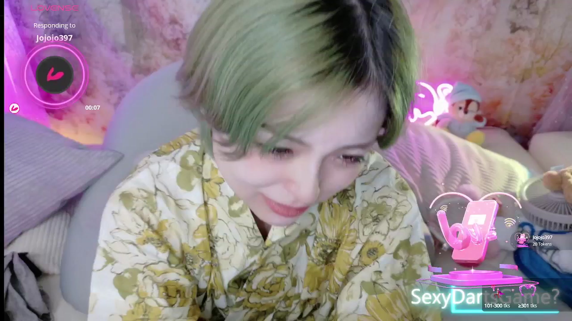 Gallery image thumbnail from Tsu_mu_gi_526's myfreecams stream on, 09/01/2025, 08:33 image 13 of 20