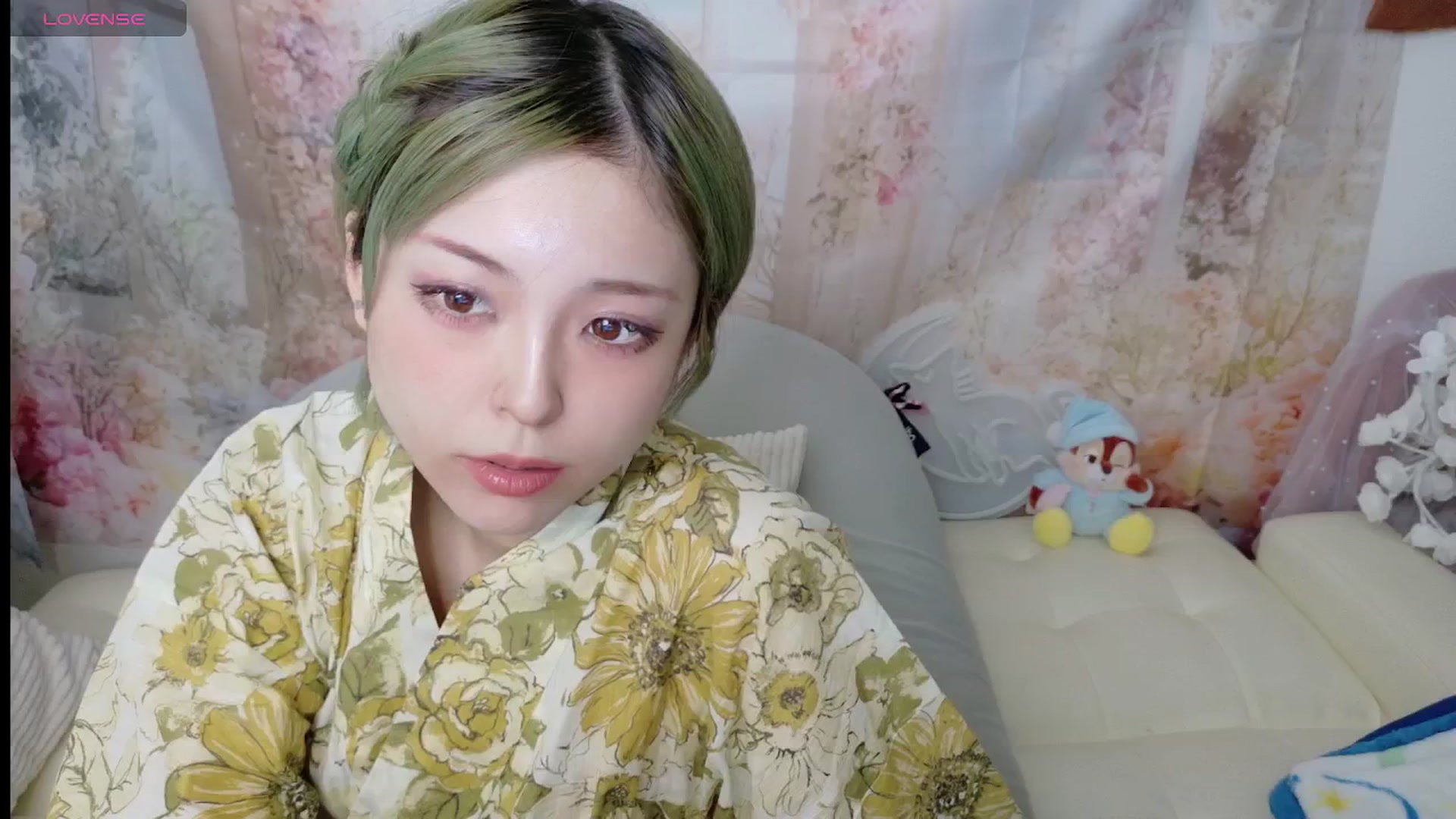 Gallery image thumbnail from Tsu_mu_gi_526's myfreecams stream on, 09/02/2025, 06:09 image 6 of 20
