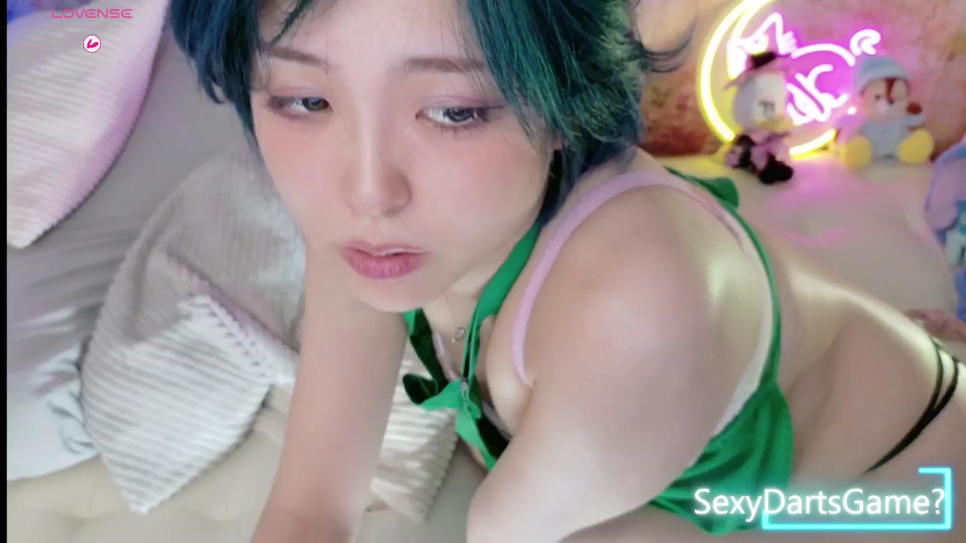 Gallery image thumbnail from Tsu_mu_gi_526's myfreecams stream on, 09/12/2025, 05:08 image 16 of 20