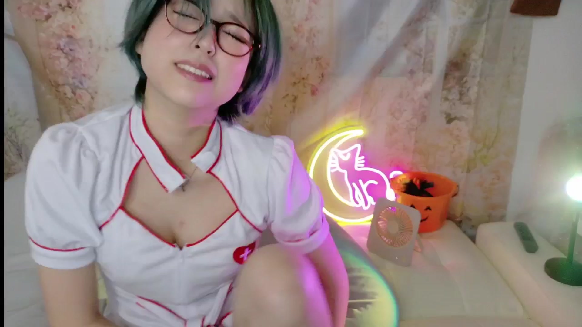 Gallery image thumbnail from Tsu_mu_gi_526's myfreecams stream on, 09/23/2025, 09:02 image 12 of 20