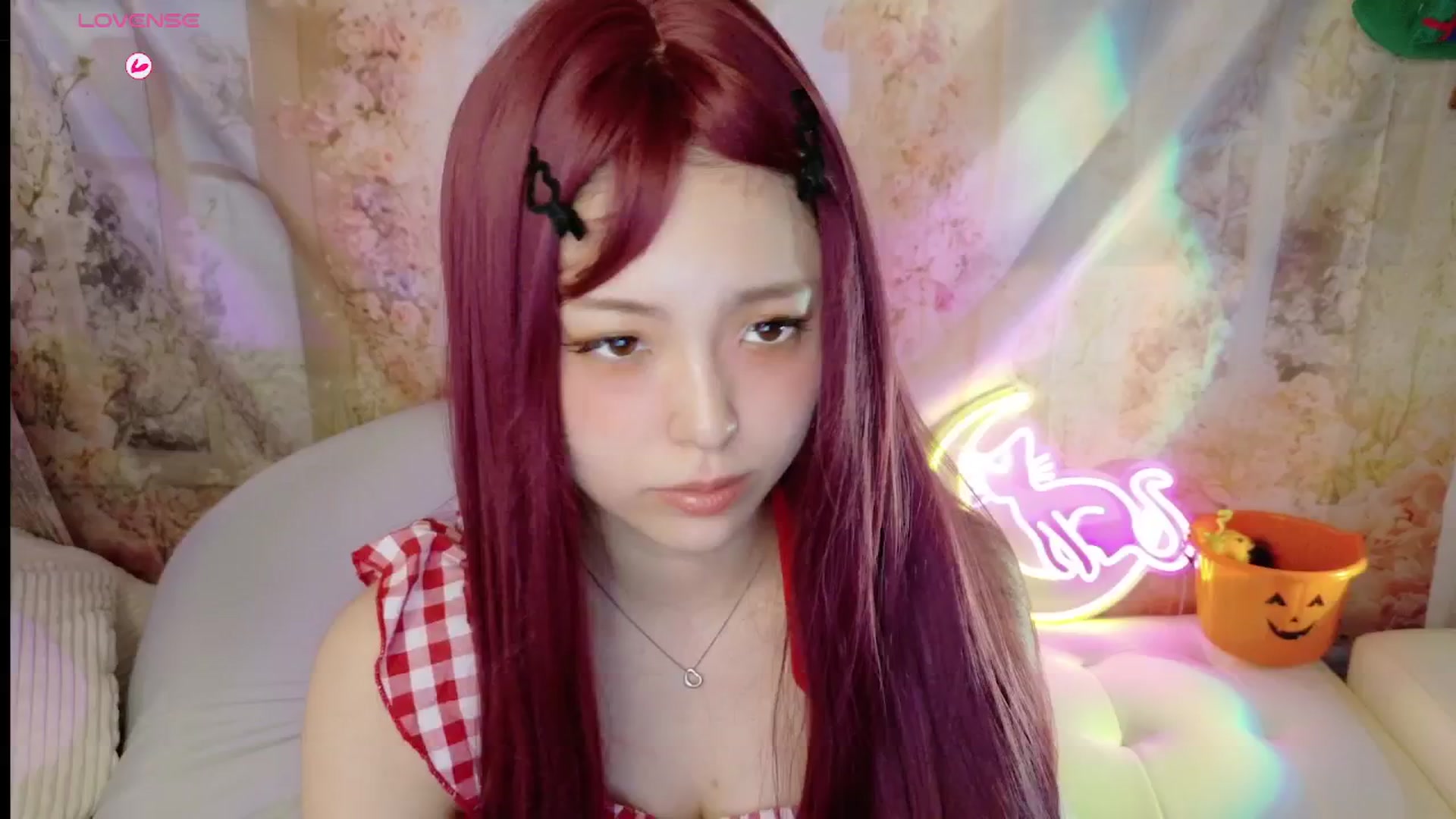 Gallery image thumbnail from Tsu_mu_gi_526's myfreecams stream on, 09/29/2025, 09:41 image 7 of 20
