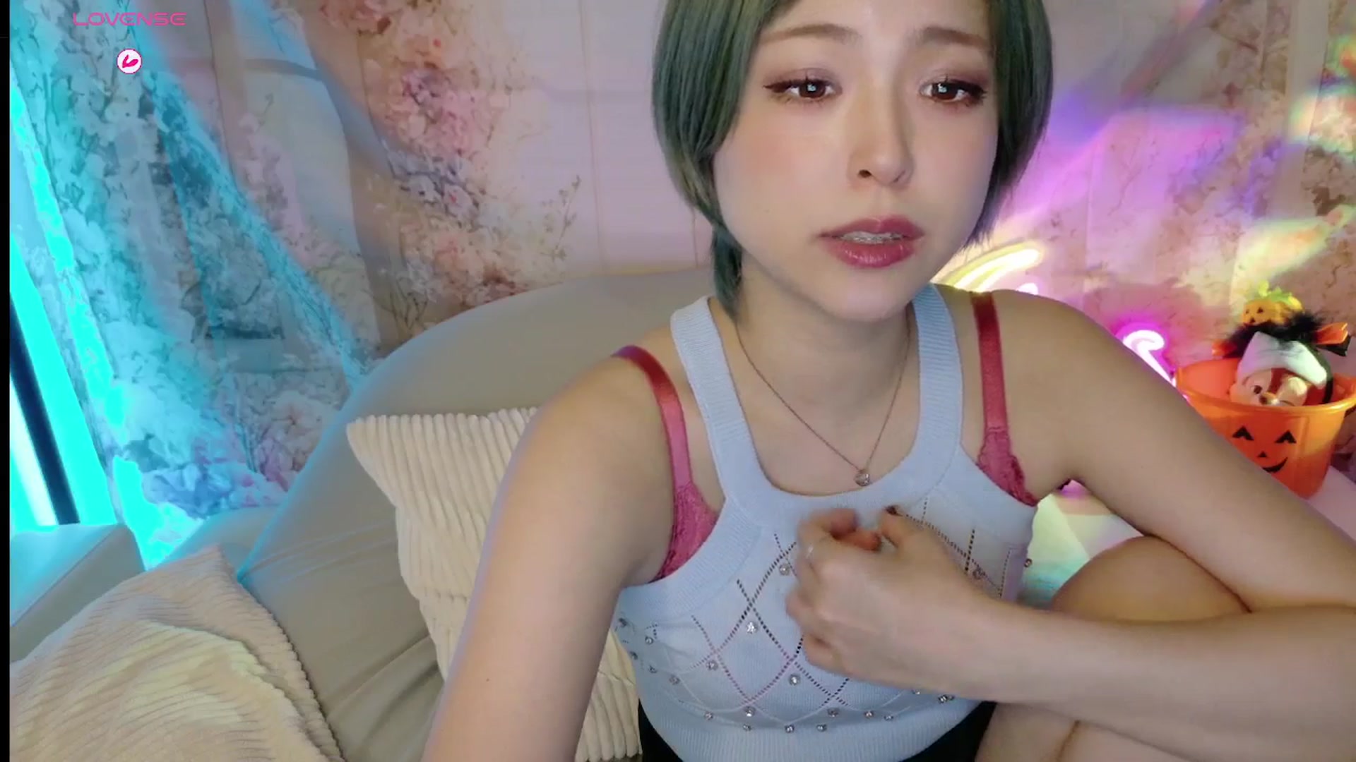 Gallery image thumbnail from Tsu_mu_gi_526's myfreecams stream on, 10/09/2025, 16:50 image 8 of 20