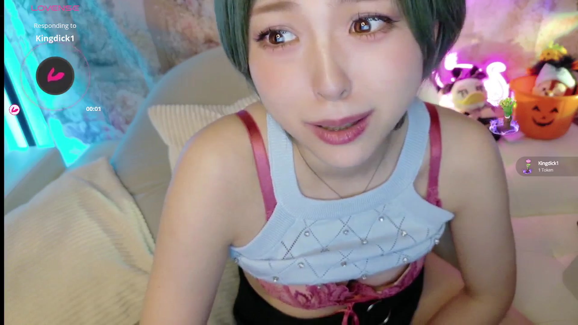 Gallery image thumbnail from Tsu_mu_gi_526's myfreecams stream on, 10/09/2025, 16:50 image 13 of 20