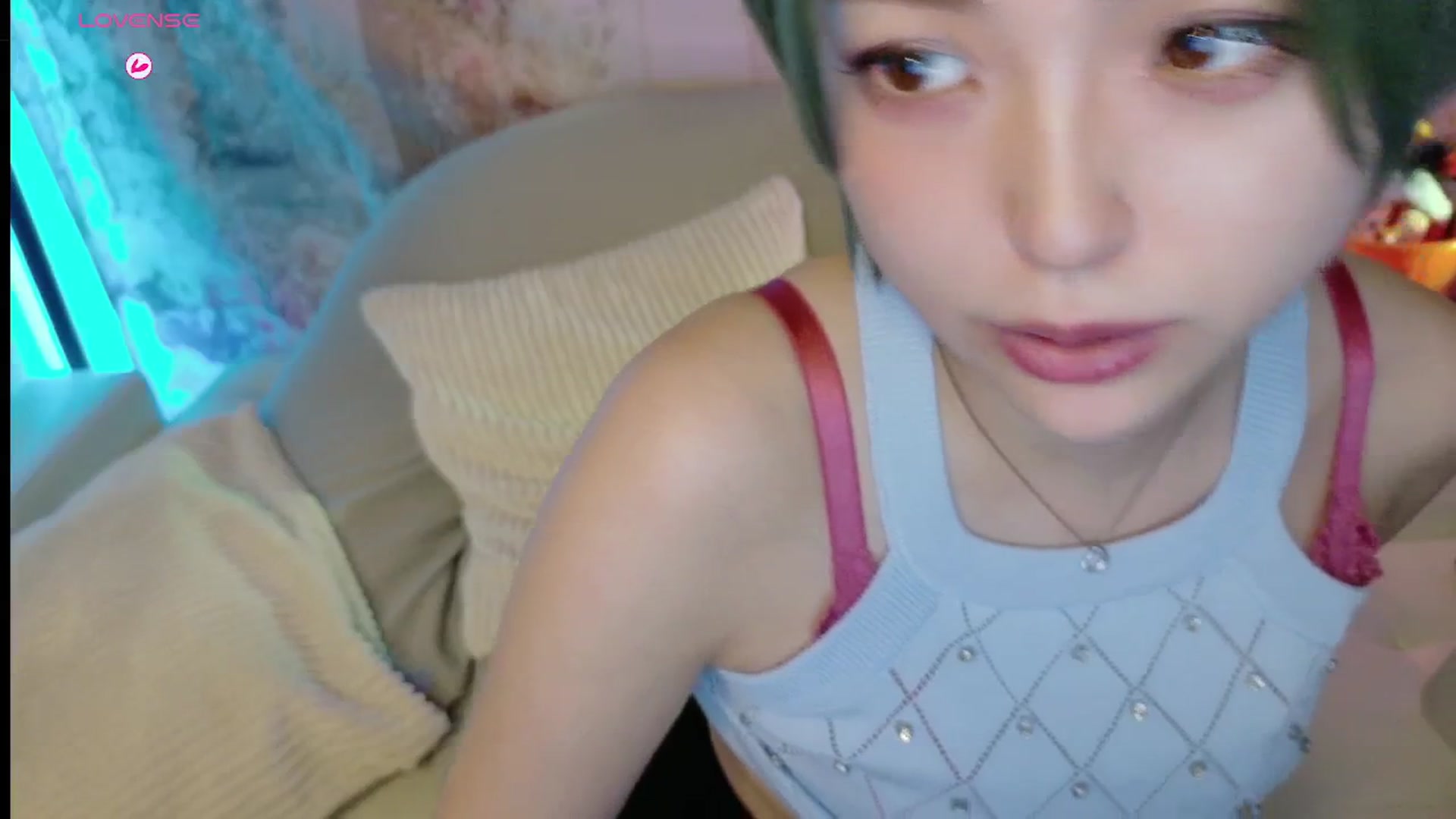 Gallery image thumbnail from Tsu_mu_gi_526's myfreecams stream on, 10/09/2025, 16:50 image 15 of 20