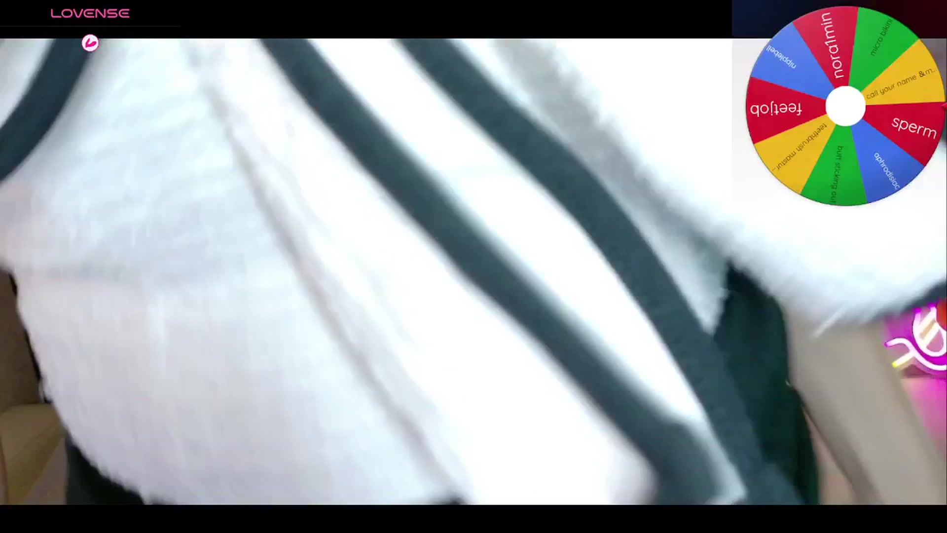 Gallery image thumbnail from Tsu_mu_gi_526's myfreecams stream on, 10/20/2025, 10:54 image 9 of 20