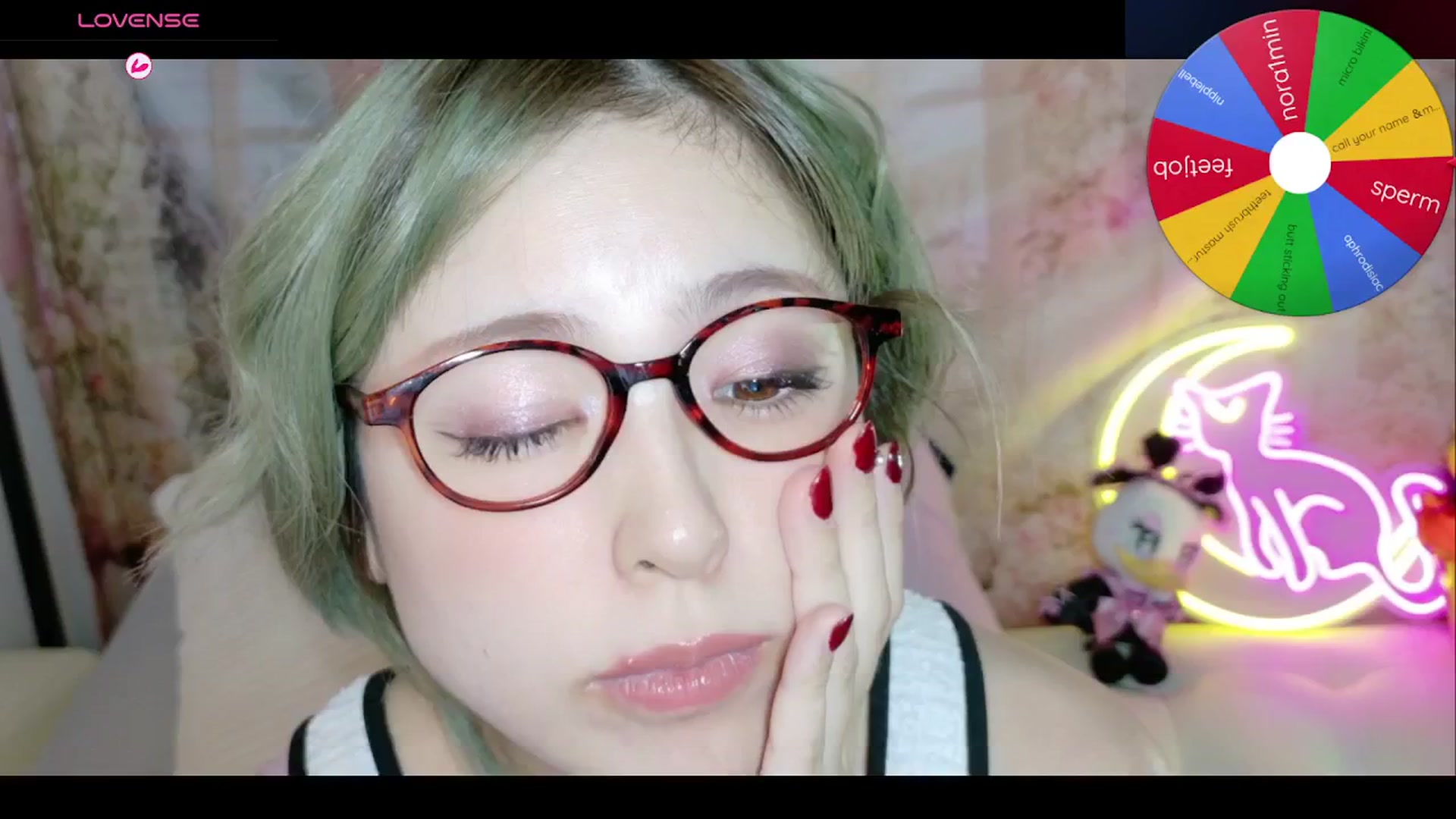 Gallery image thumbnail from Tsu_mu_gi_526's myfreecams stream on, 10/20/2025, 10:54 image 12 of 20