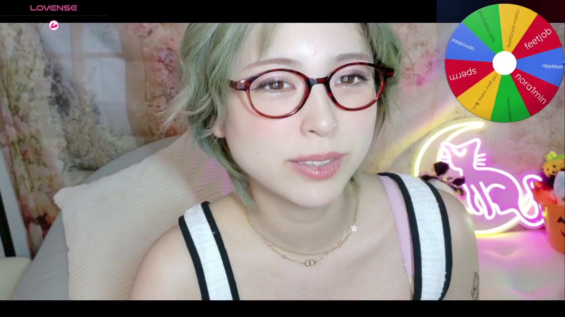 Gallery image thumbnail from Tsu_mu_gi_526's myfreecams stream on, 10/20/2025, 10:54 image 20 of 20