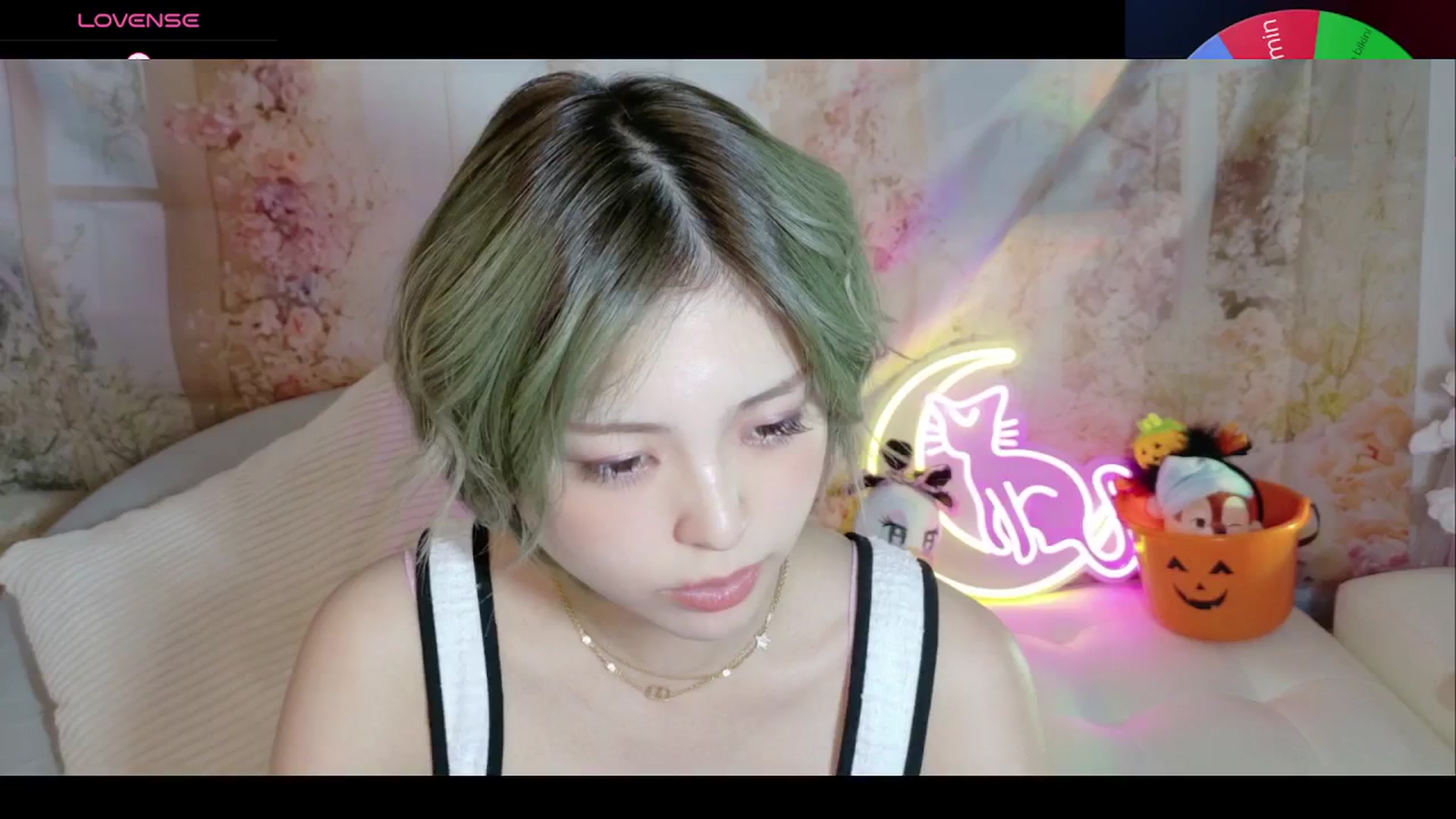 Gallery image thumbnail from Tsu_mu_gi_526's myfreecams stream on, 10/20/2025, 10:54 image 1 of 20