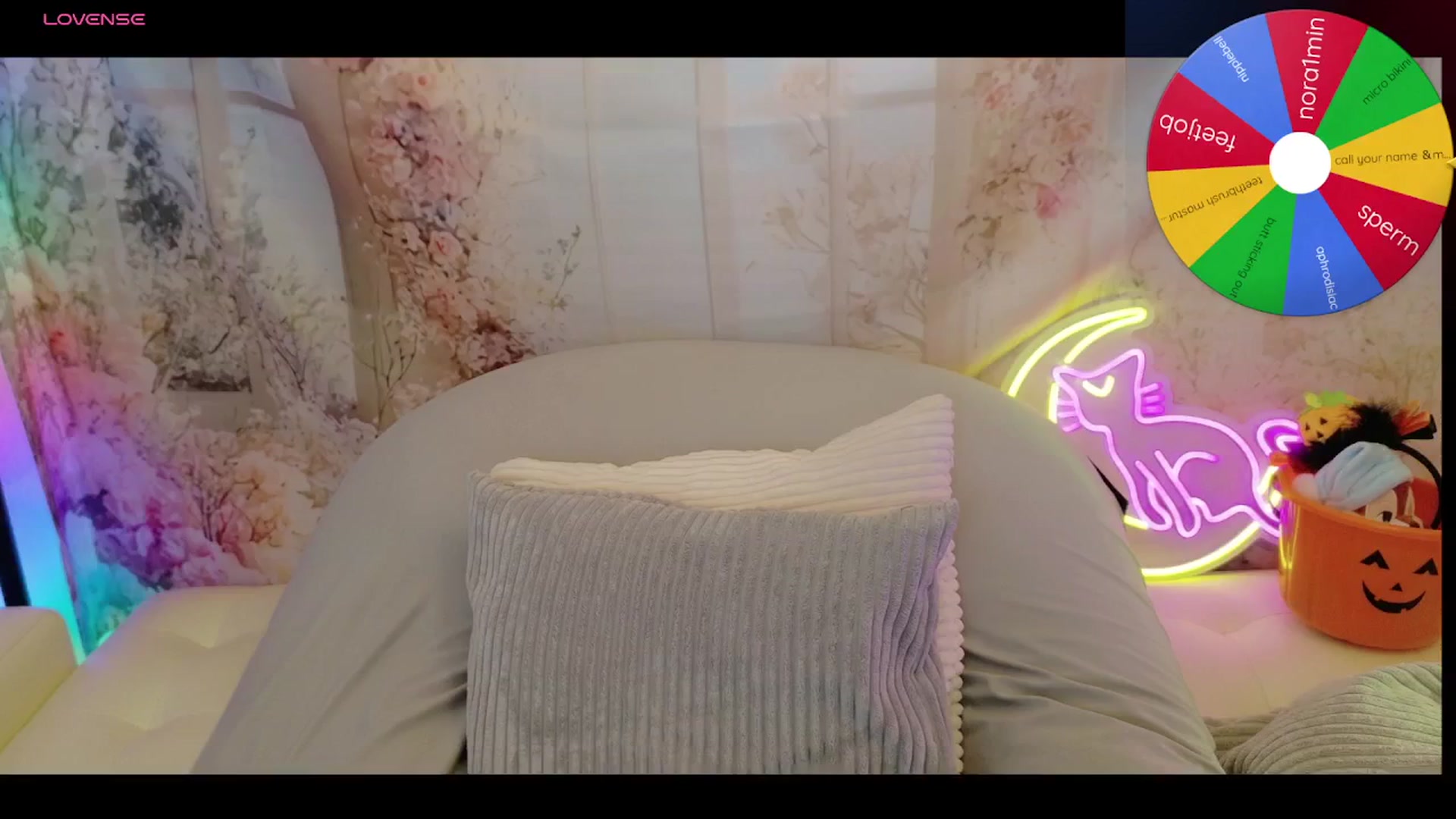 Gallery image thumbnail from Tsu_mu_gi_526's myfreecams stream on, 10/24/2025, 05:36 image 2 of 20
