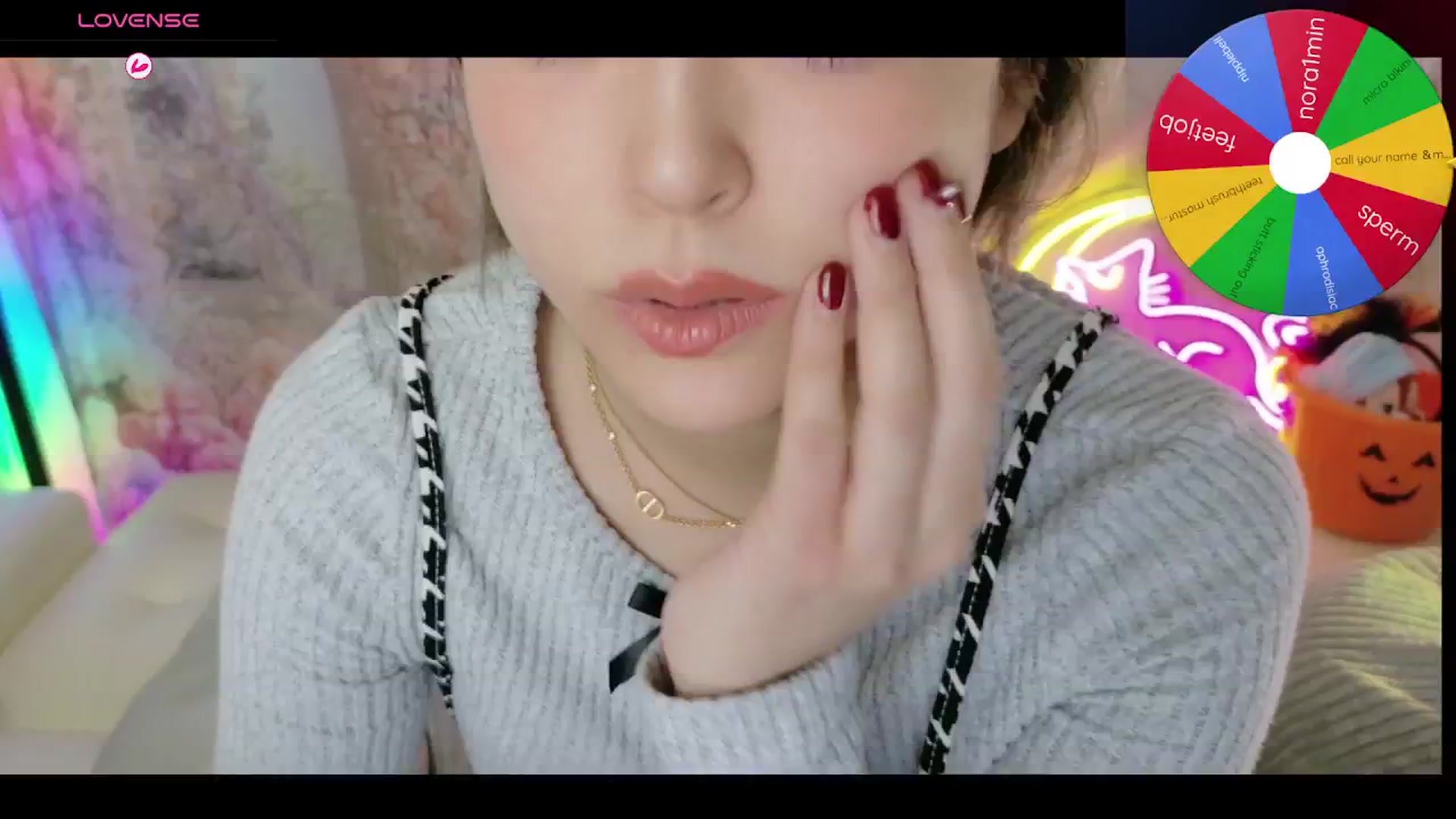 Gallery image thumbnail from Tsu_mu_gi_526's myfreecams stream on, 10/24/2025, 05:36 image 10 of 20