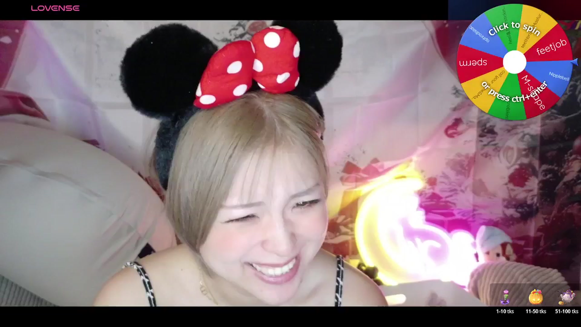 Gallery image thumbnail from Tsu_mu_gi_526's myfreecams stream on, 11/06/2025, 18:45 image 2 of 20