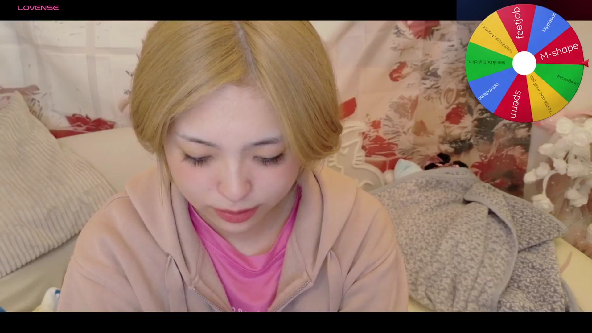 Gallery image thumbnail from Tsu_mu_gi_526's myfreecams stream on, 11/12/2025, 15:04 image 14 of 20