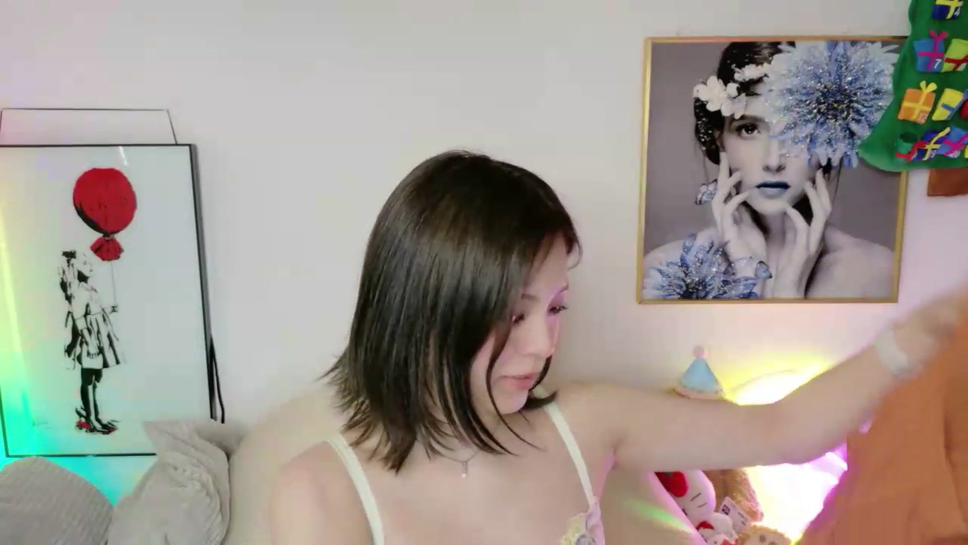 Gallery image thumbnail from Tsu_mu_gi_526's myfreecams stream on, 05/24/2026, 12:49 image 2 of 20